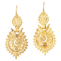 Vintage 1938 Gold Spanish Lace Sequile Earrings 