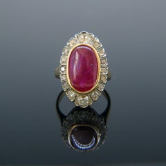 Vintage 1940s 10 Carat Ruby Cabochon and Diamonds Cluster Ring