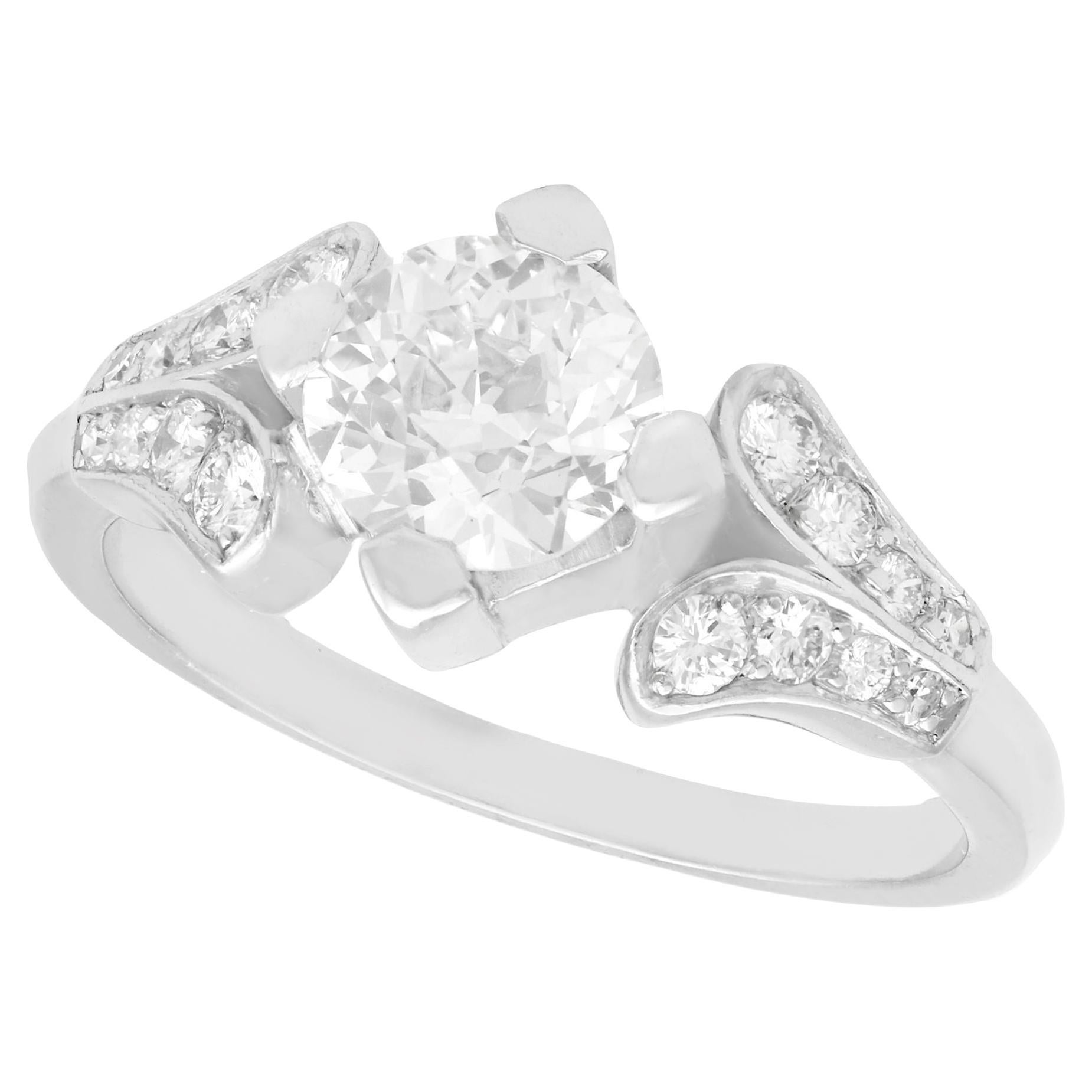 Vintage 1940er Jahre 1,29 Karat Diamant und Platin Solitär-Ring im Angebot
