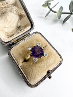 Vintage 1940’s 14ct Gold Amethyst & Diamond Ring