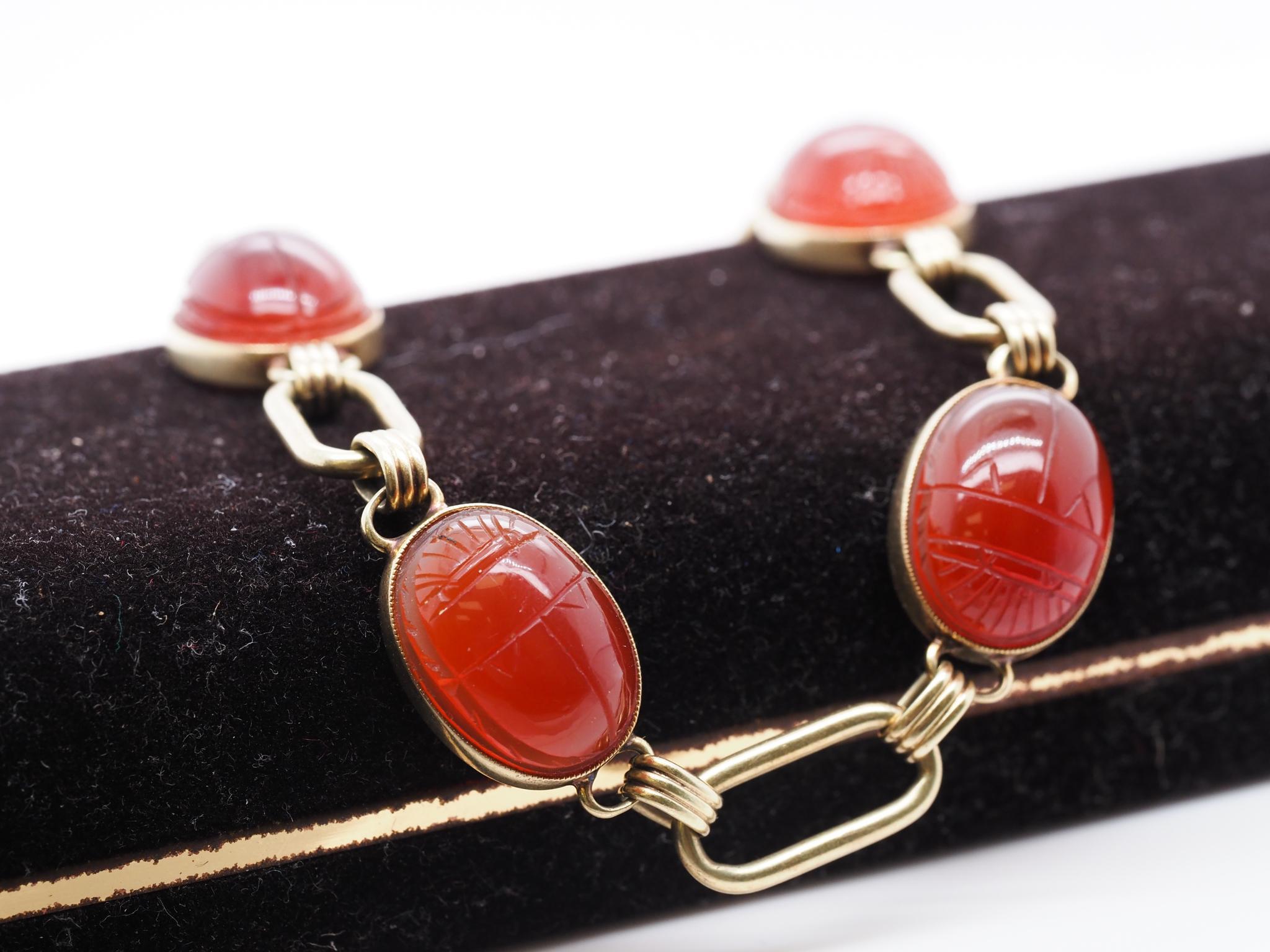 Vintage 1940s 14K Yellow Gold Carnelian Scarab Link Bracelet For Sale 7