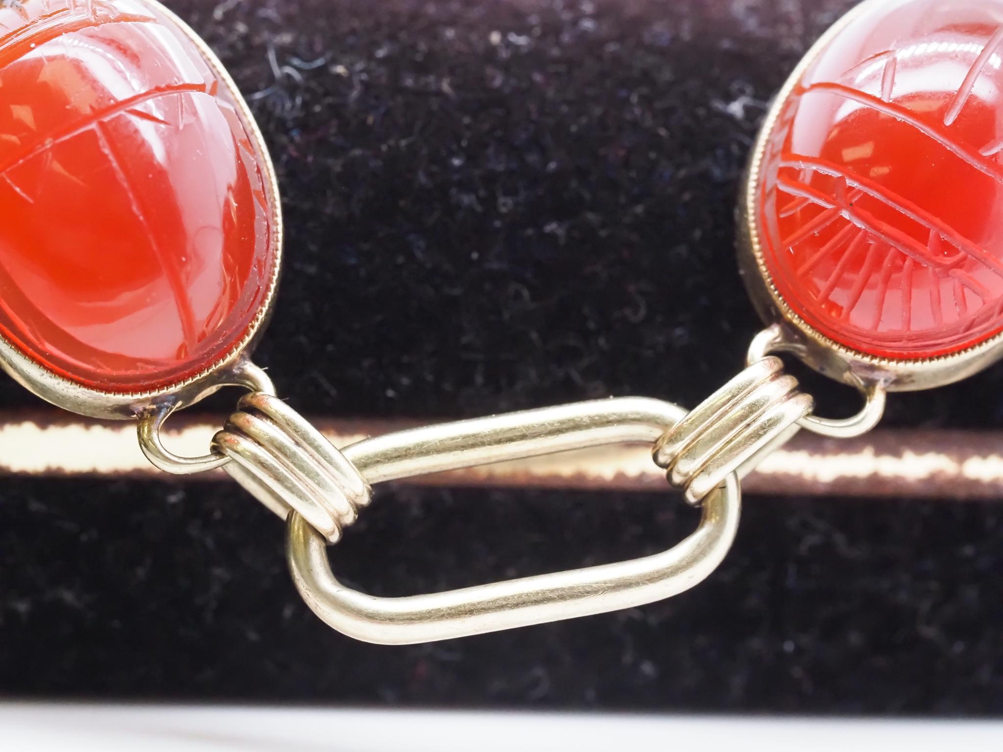 Vintage 1940s 14K Yellow Gold Carnelian Scarab Link Bracelet For Sale 5
