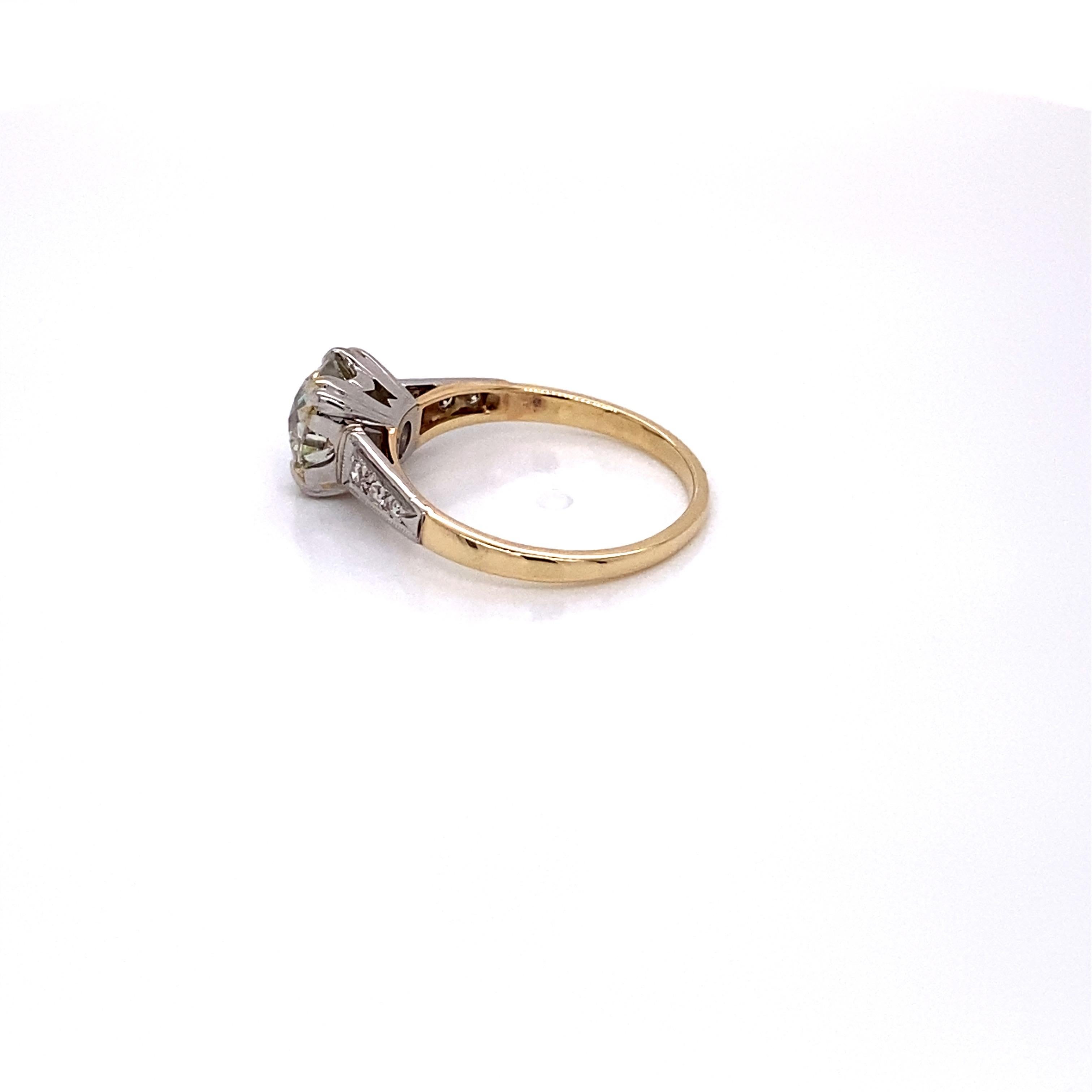 1940s 14 Karat Yellow Gold and Platinum 1.56 Carat European Cut Diamond Ring For Sale 1