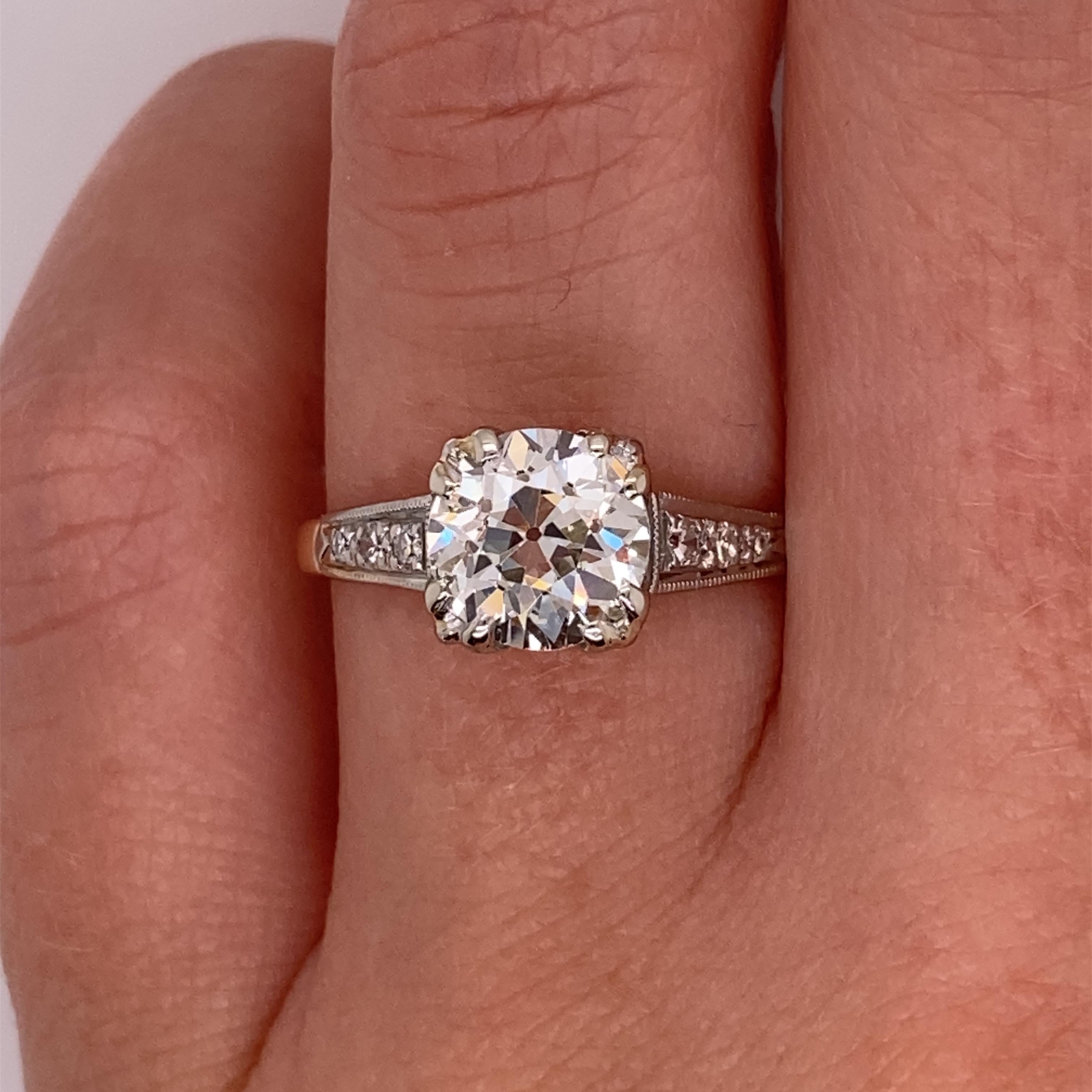 1940s 14 Karat Yellow Gold and Platinum 1.56 Carat European Cut Diamond Ring For Sale 2