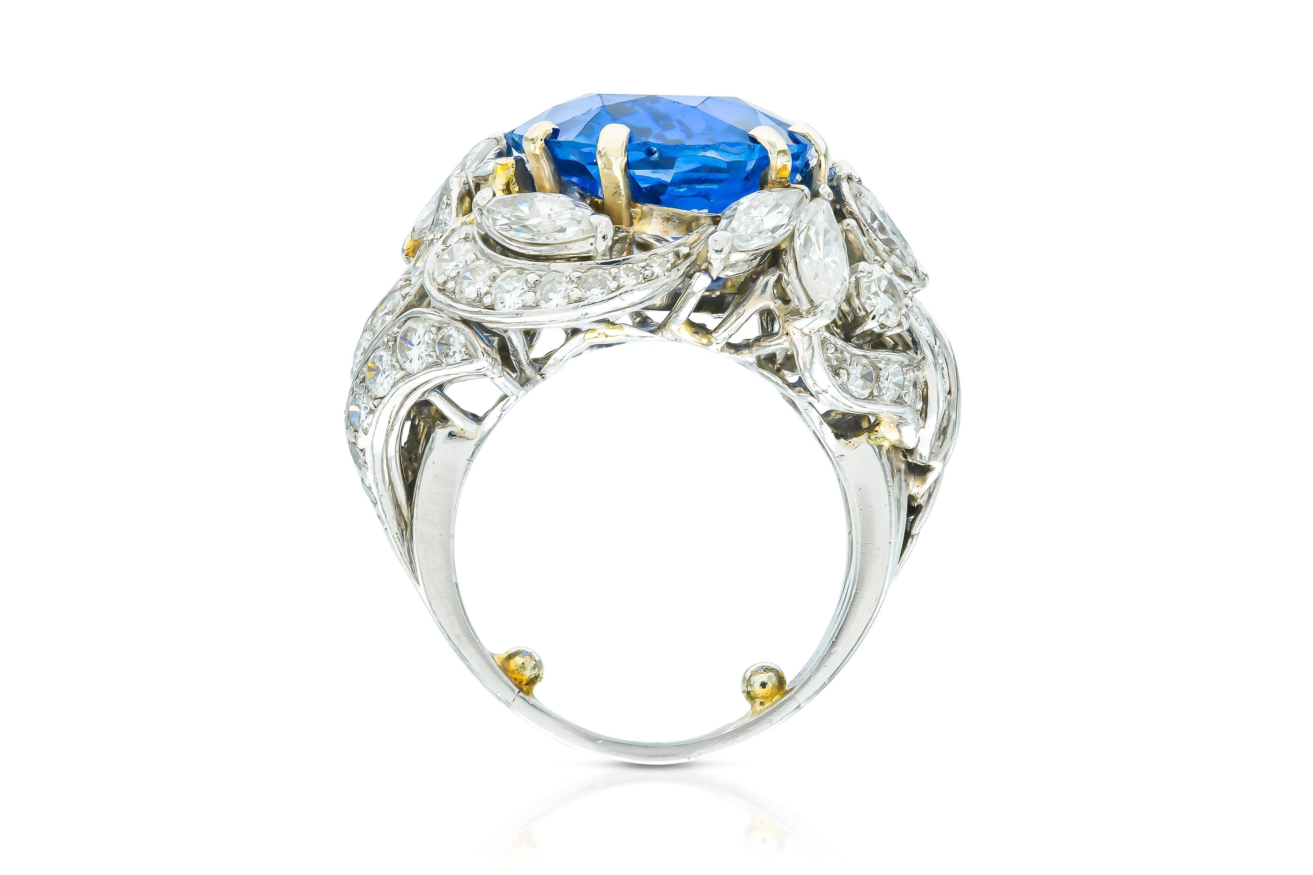Women's Vintage 1940s 15.13 Carat Oval Cut Ceylon Sapphire Ring with Diamonds For Sale