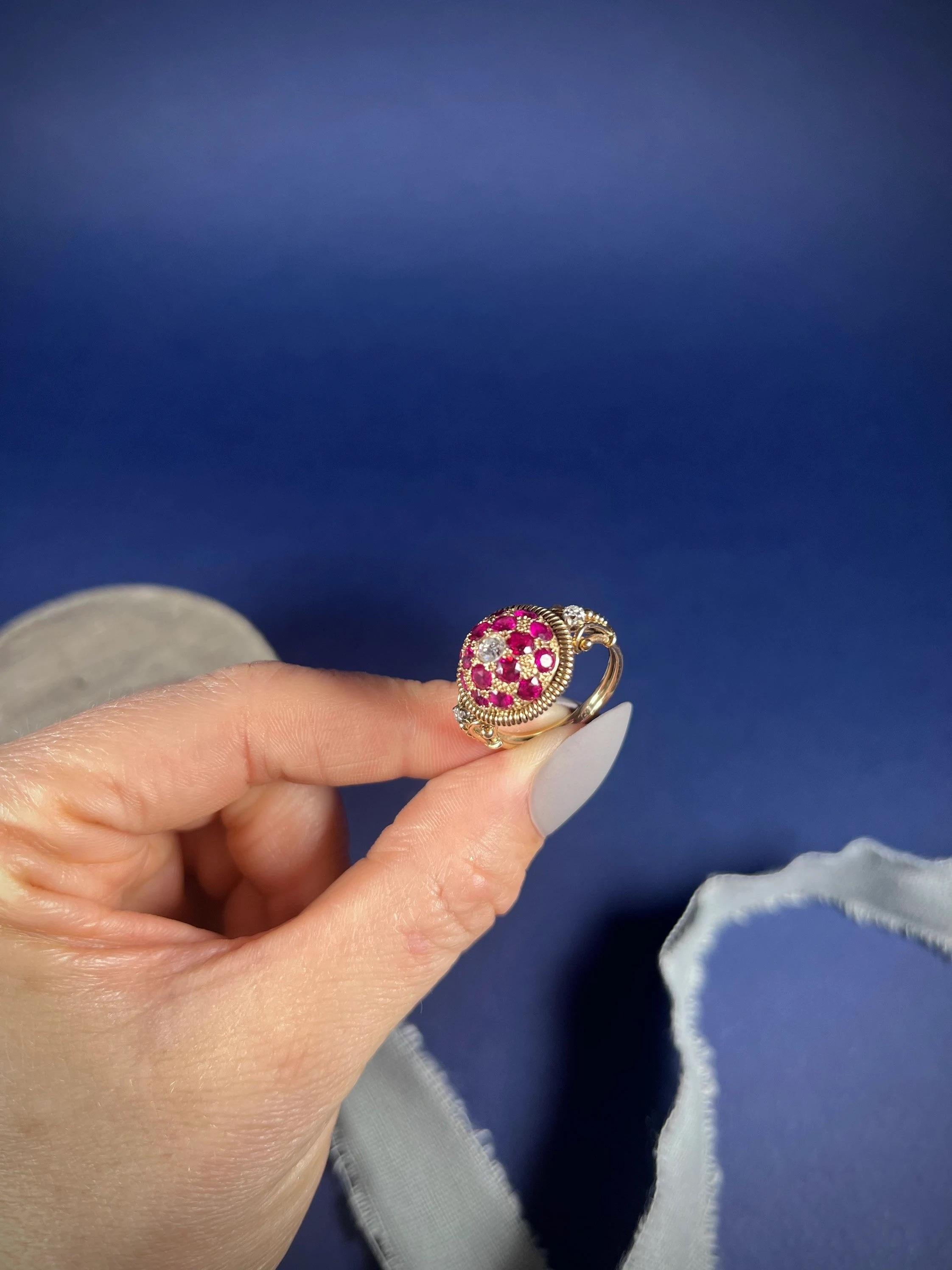 Vintage 1940’s 18ct Gold Ruby & Diamond Bombe Ring For Sale 1