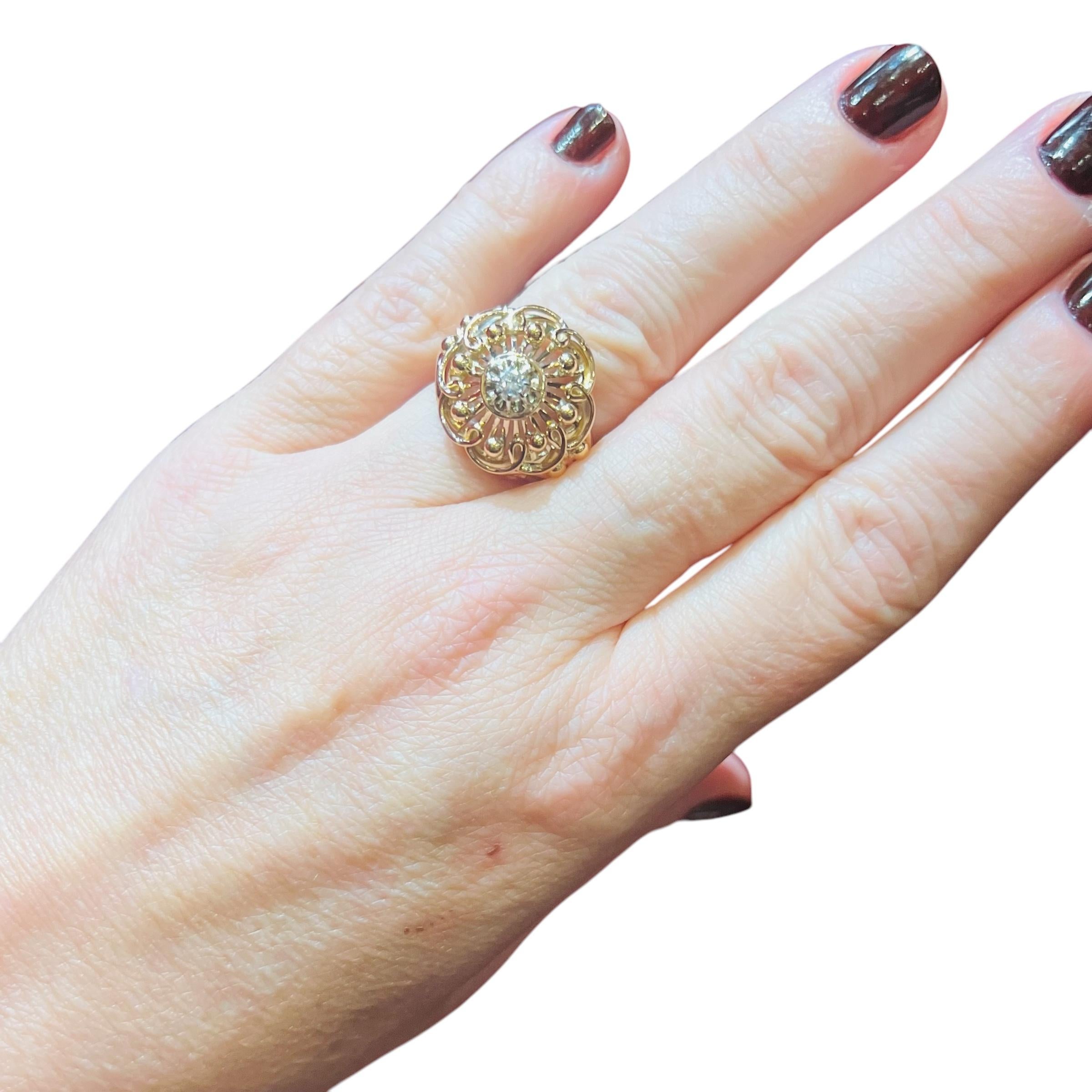 Vintage 1940s 18K Yellow Gold Diamond Ring en venta 7