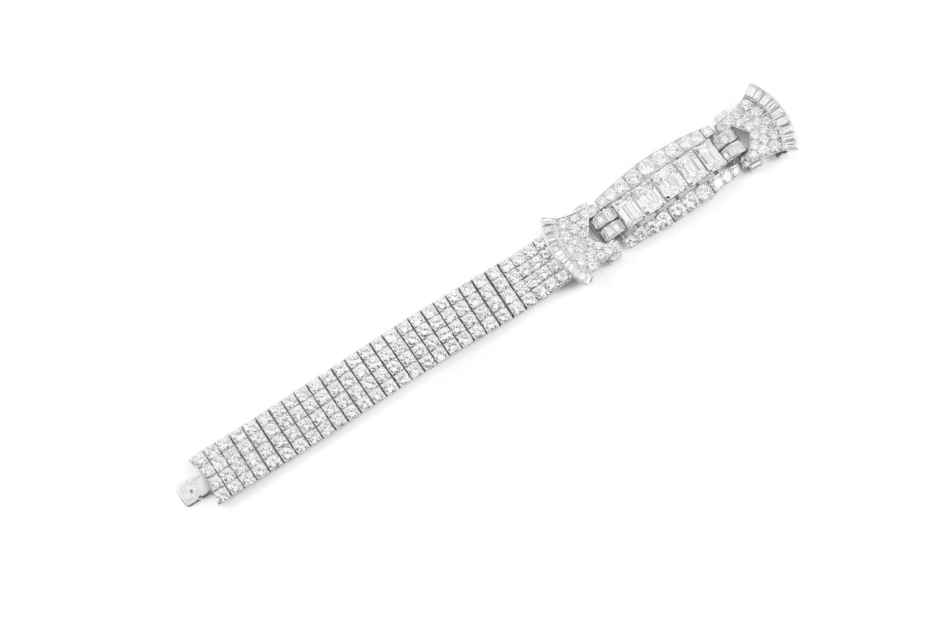 Emerald Cut Vintage 1940s 30.73 Carat Diamond Bracelet For Sale