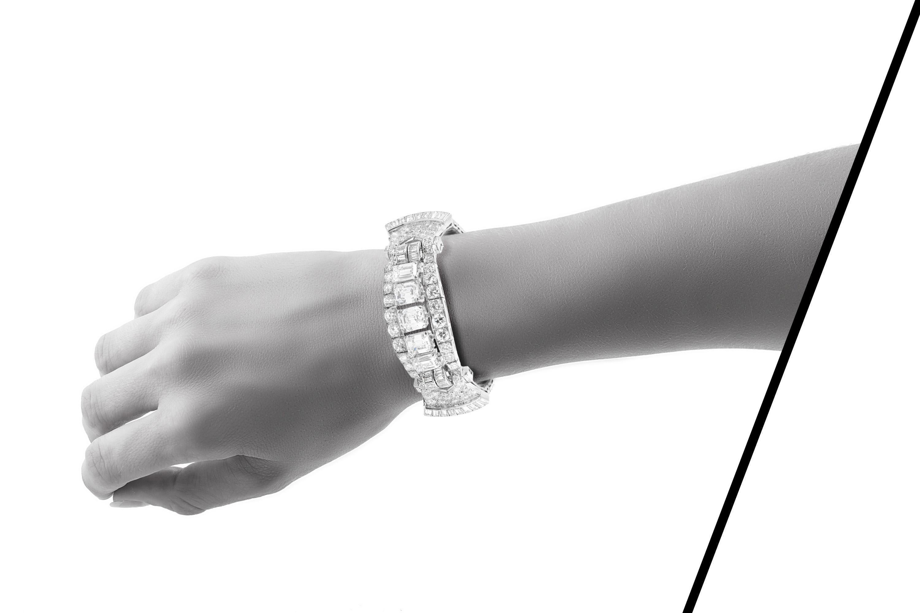 Vintage 1940s 30.73 Carat Diamond Bracelet In Good Condition For Sale In New York, NY