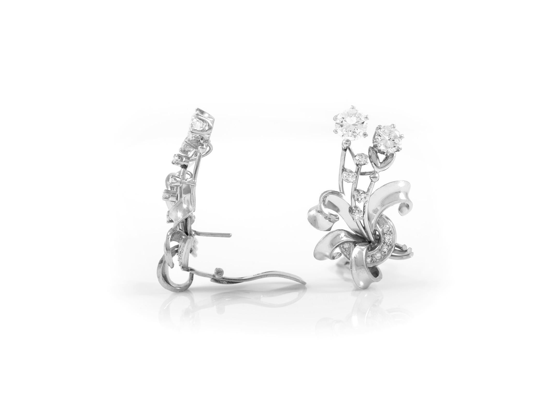 Vintage 1940s 3,80 Karat Diamant Blumen Climber Ohrringe (Rundschliff) im Angebot