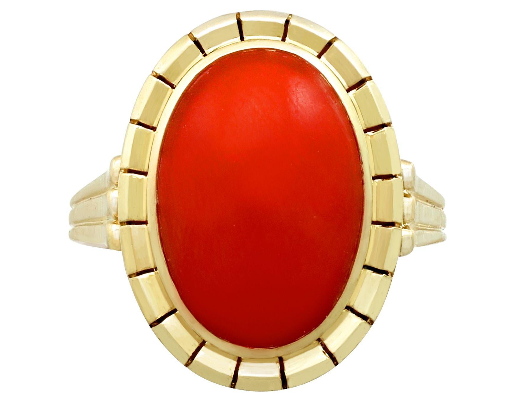 Vintage 1940s 4.84 Carat Cabochon Cut Coral and Yellow Gold Cocktail Ring In Excellent Condition For Sale In Jesmond, Newcastle Upon Tyne