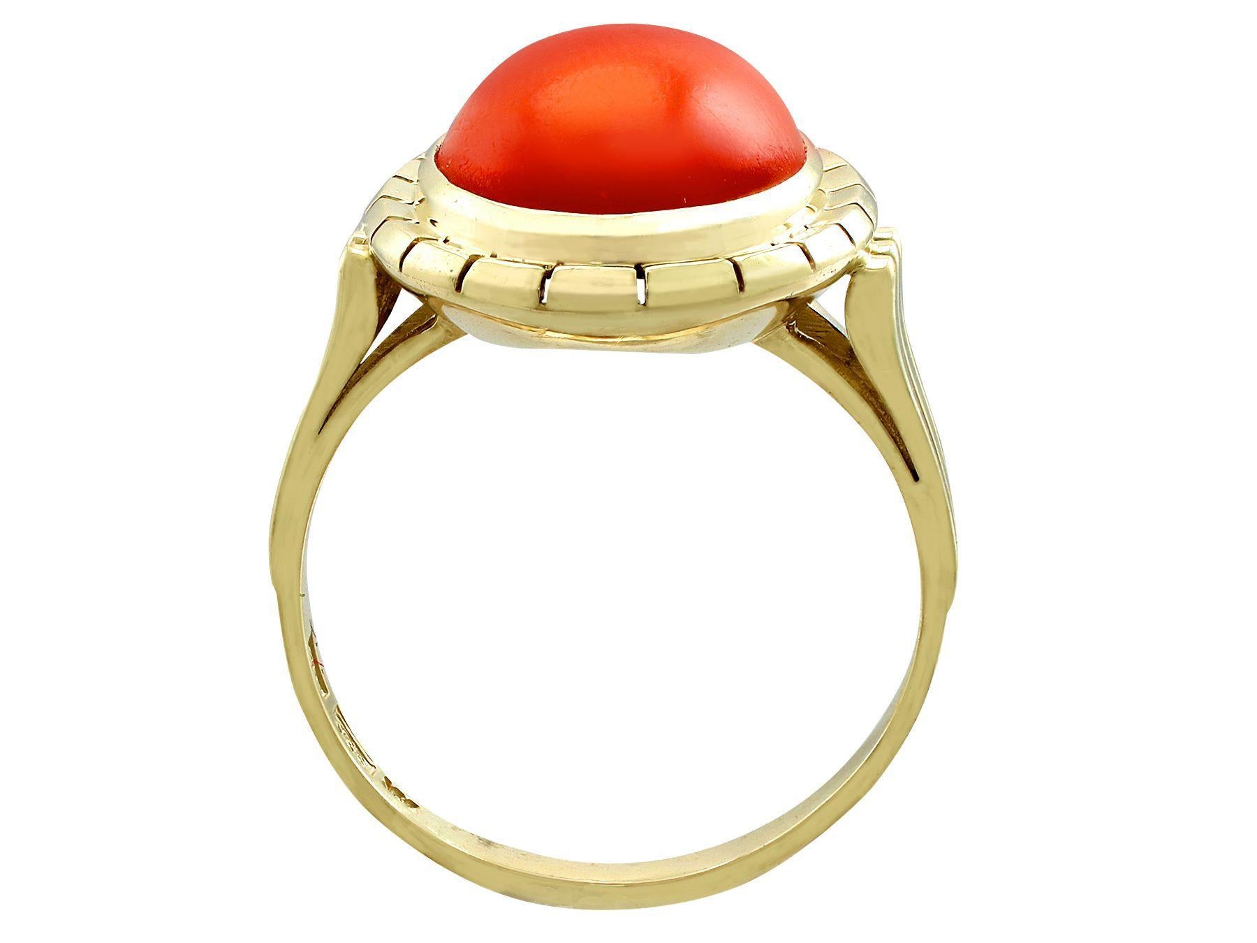 Women's or Men's Vintage 1940s 4.84 Carat Cabochon Cut Coral and Yellow Gold Cocktail Ring For Sale
