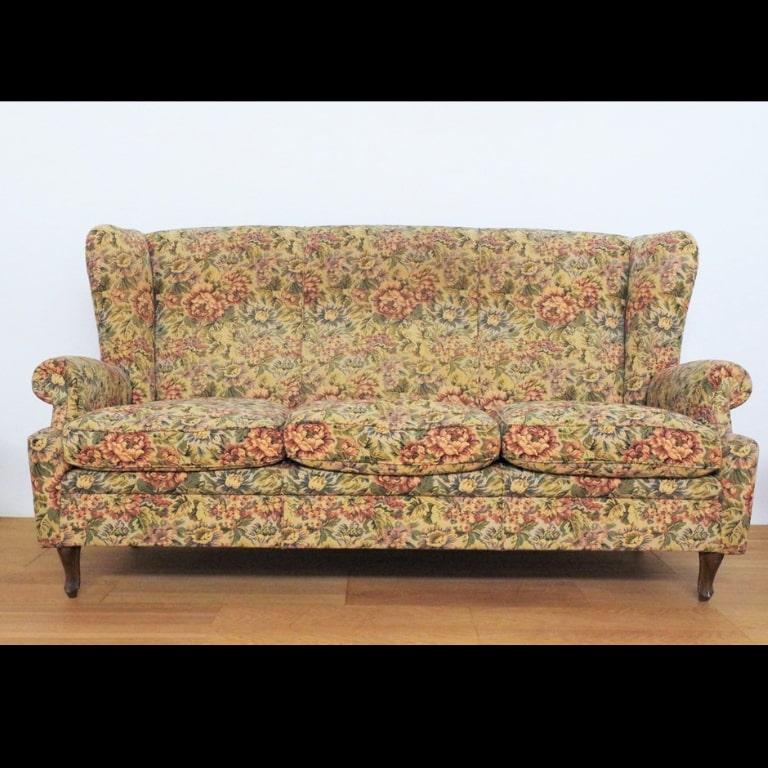 Ensemble canapé et fauteuils en tissu damassé des années 1940-50 - Timeless Elegance Bon état - En vente à Manzano, IT
