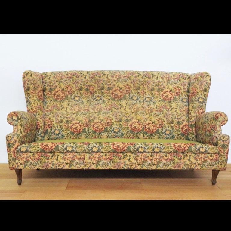 Ensemble canapé et fauteuils en tissu damassé des années 1940-50 - Timeless Elegance en vente 4