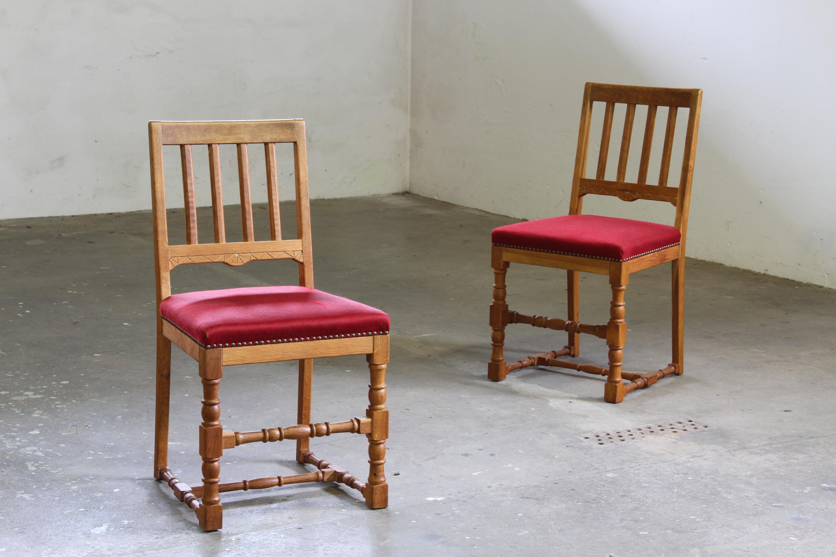 Vintage 1940s/50s Solid Oak Danish Farmhouse Chairs, Baroque style set of 4 For Sale 9