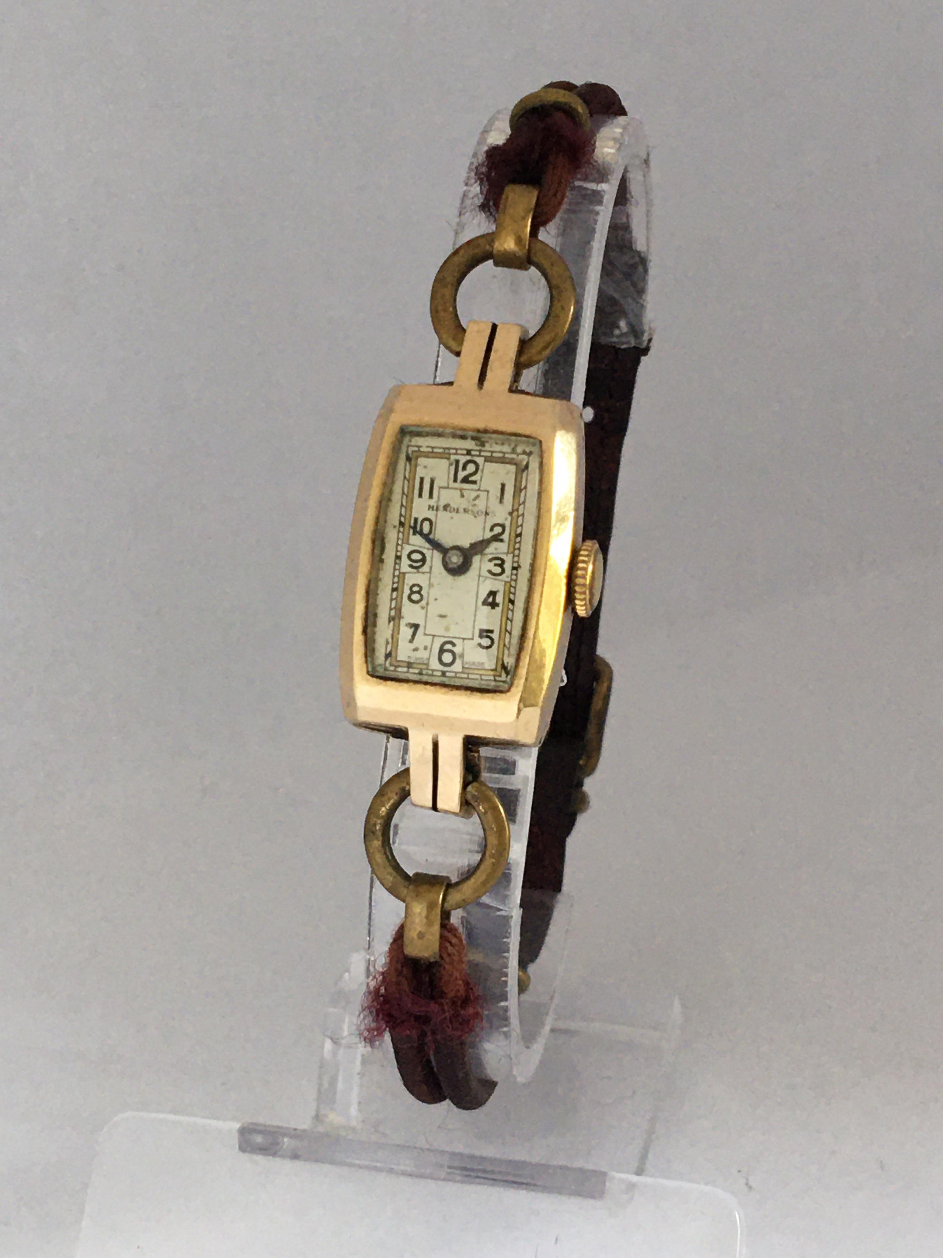 Vintage 1940s 9 Karat Gold Ladies “Hendersons” Swiss Mechanical Watch For Sale 6