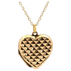 Vintage 1940s 9ct Gold Heart Locket Necklace