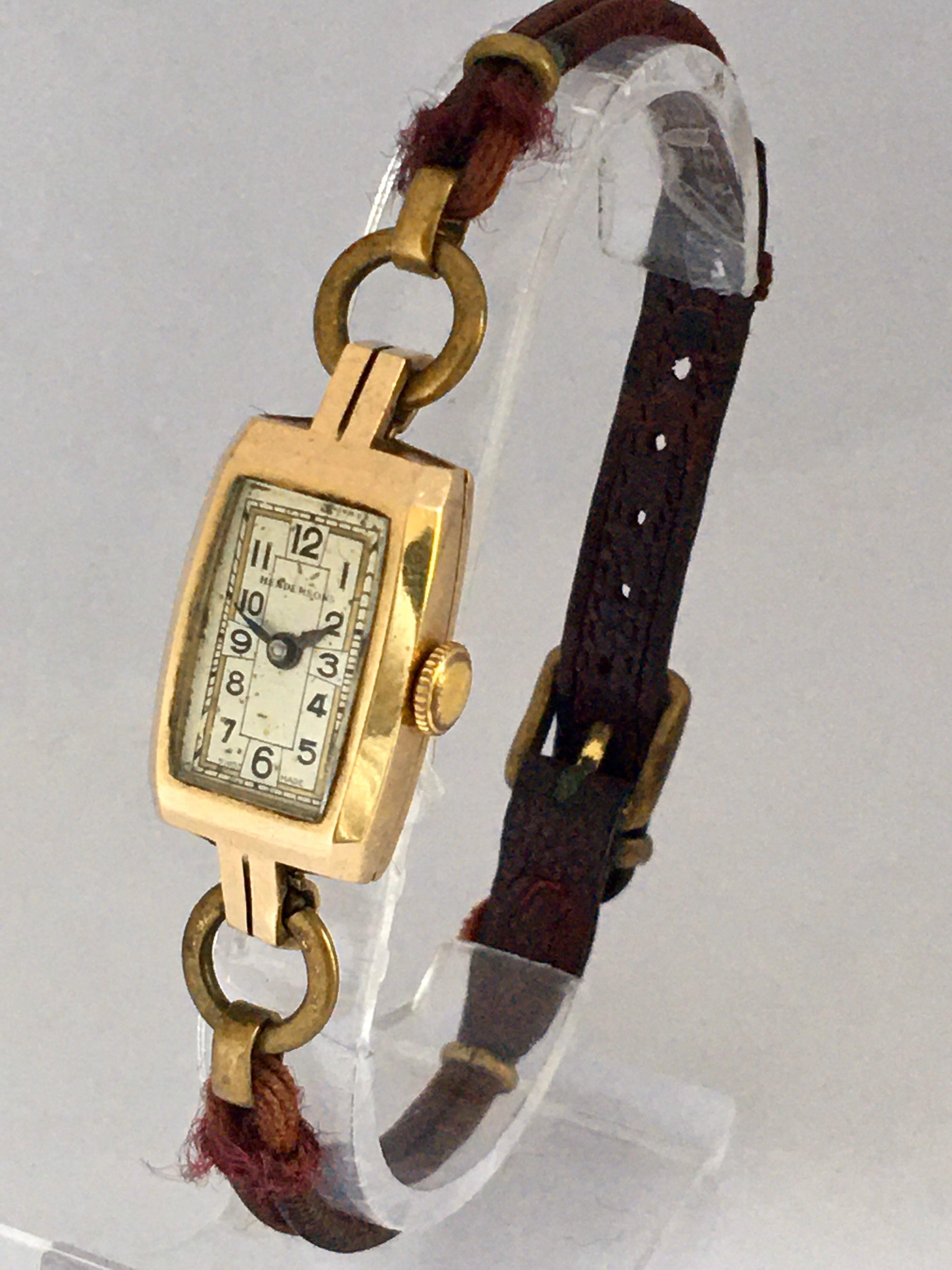 Vintage 1940s 9 Karat Gold Ladies “Hendersons” Swiss Mechanical Watch For Sale 7