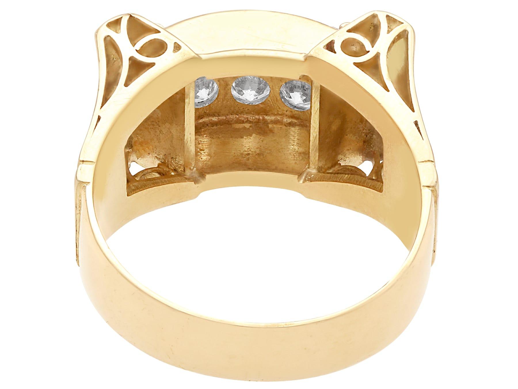 Vintage 1940er Jahre Art Deco Cocktail-Ring aus Diamant und Gold mit Diamant (Rundschliff) im Angebot