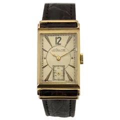 Vintage 1940s Art Deco LeCoultre Montre-bracelet mécanique en or jaune