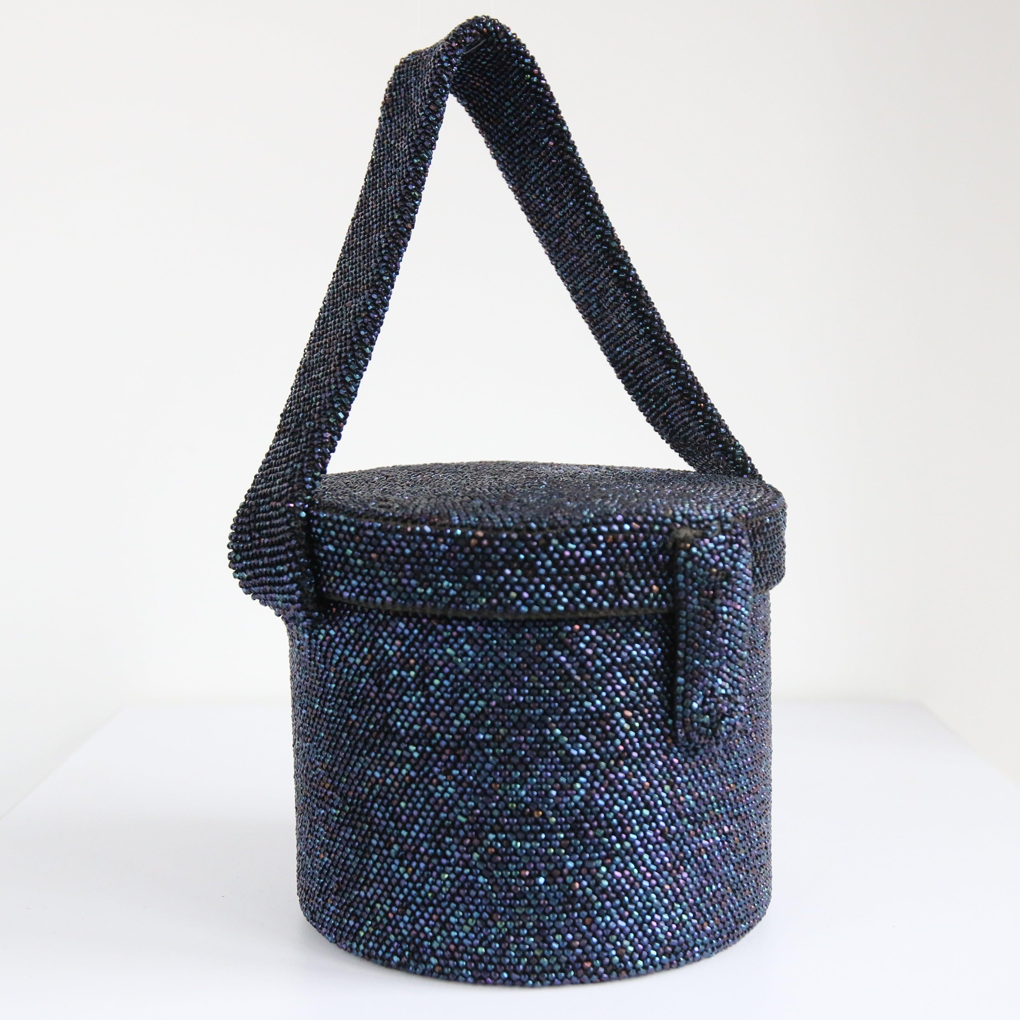 Vintage 1940's Beaded Box Bag Wristlet Handbag Evening Bag 1940s iridescent bag In Good Condition In Cheltenham, GB