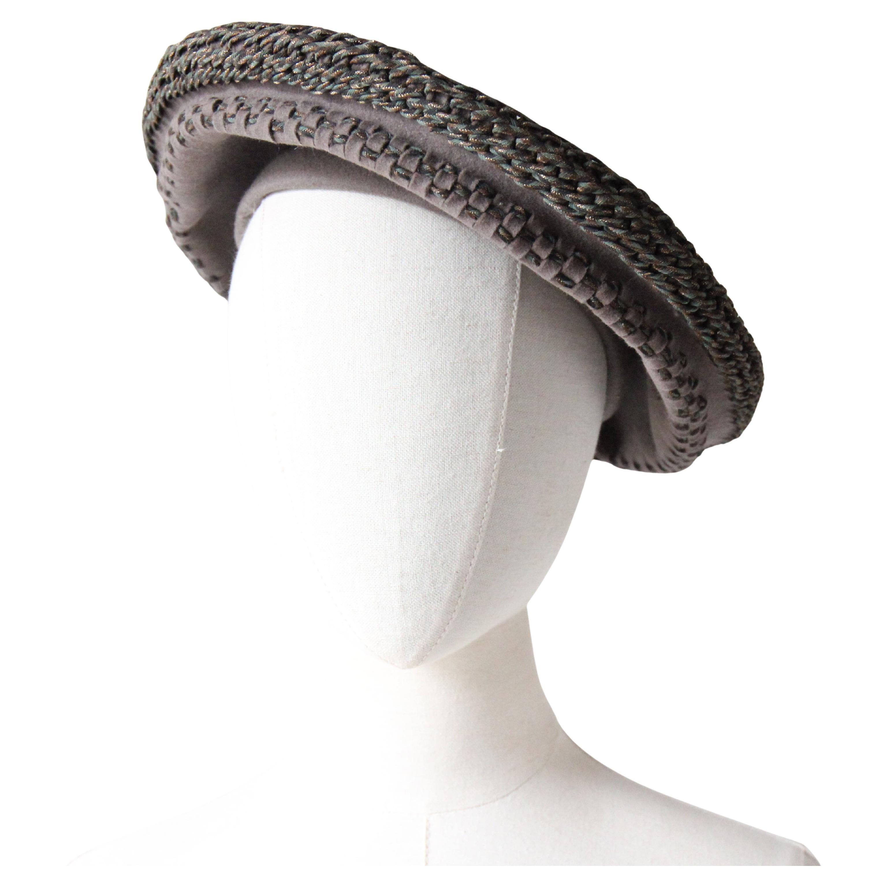 Boina vintage años 40 Sombrero de fieltro gris lamé trenzado años 40 Sombrero vintage