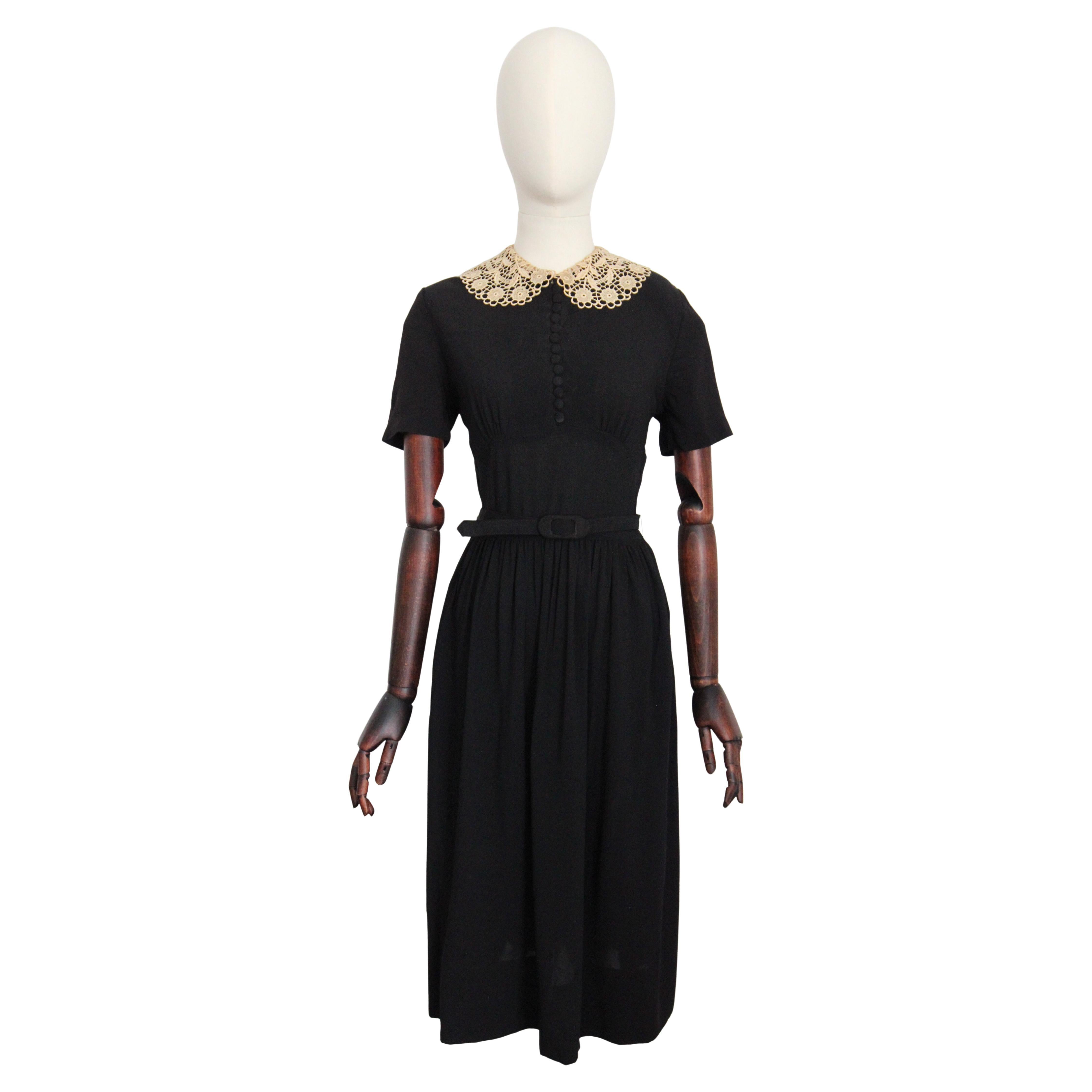 Vintage 1940's Black Silk Cream Collar Dress Button down Lace collar UK 8 US 4 For Sale