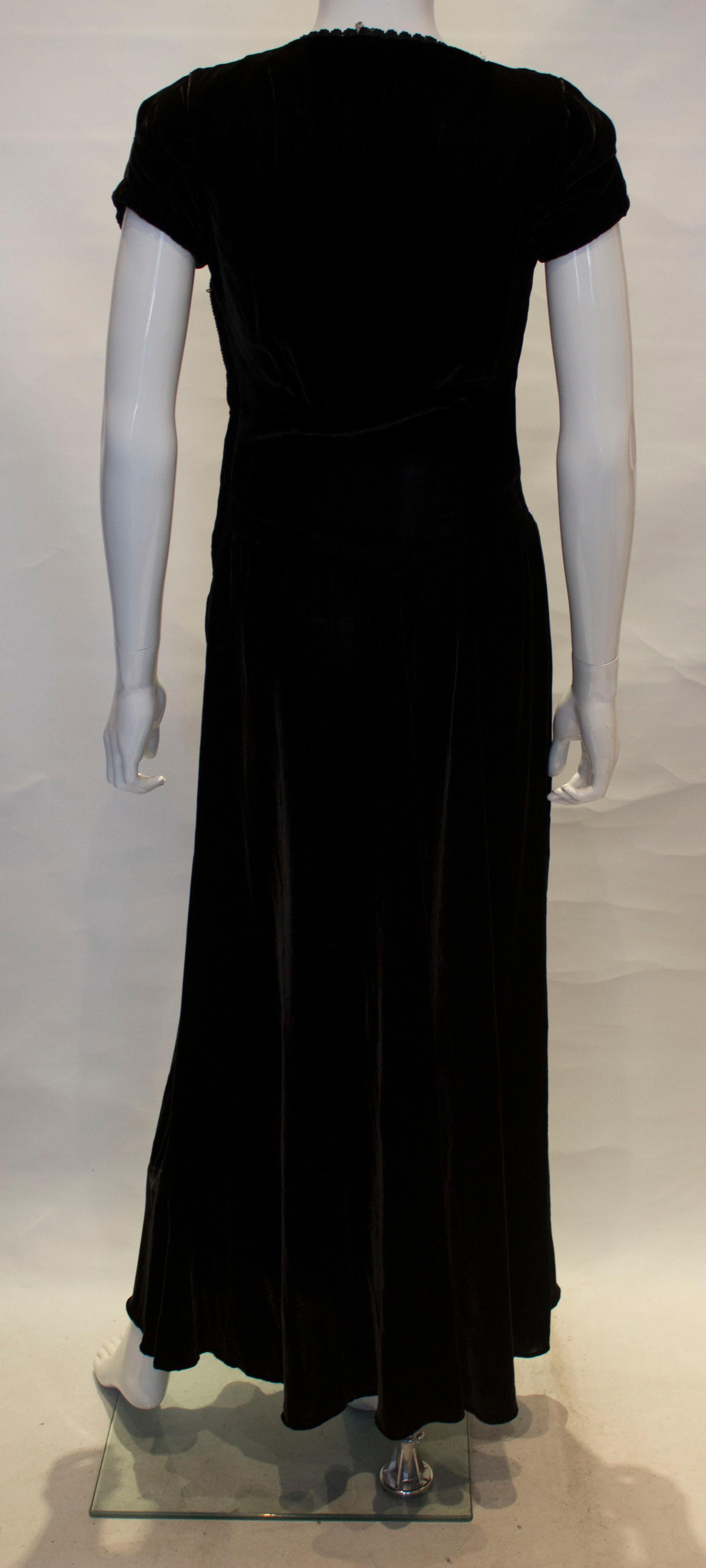 Women's Vintage 1940s Black Velvet Dress For Sale