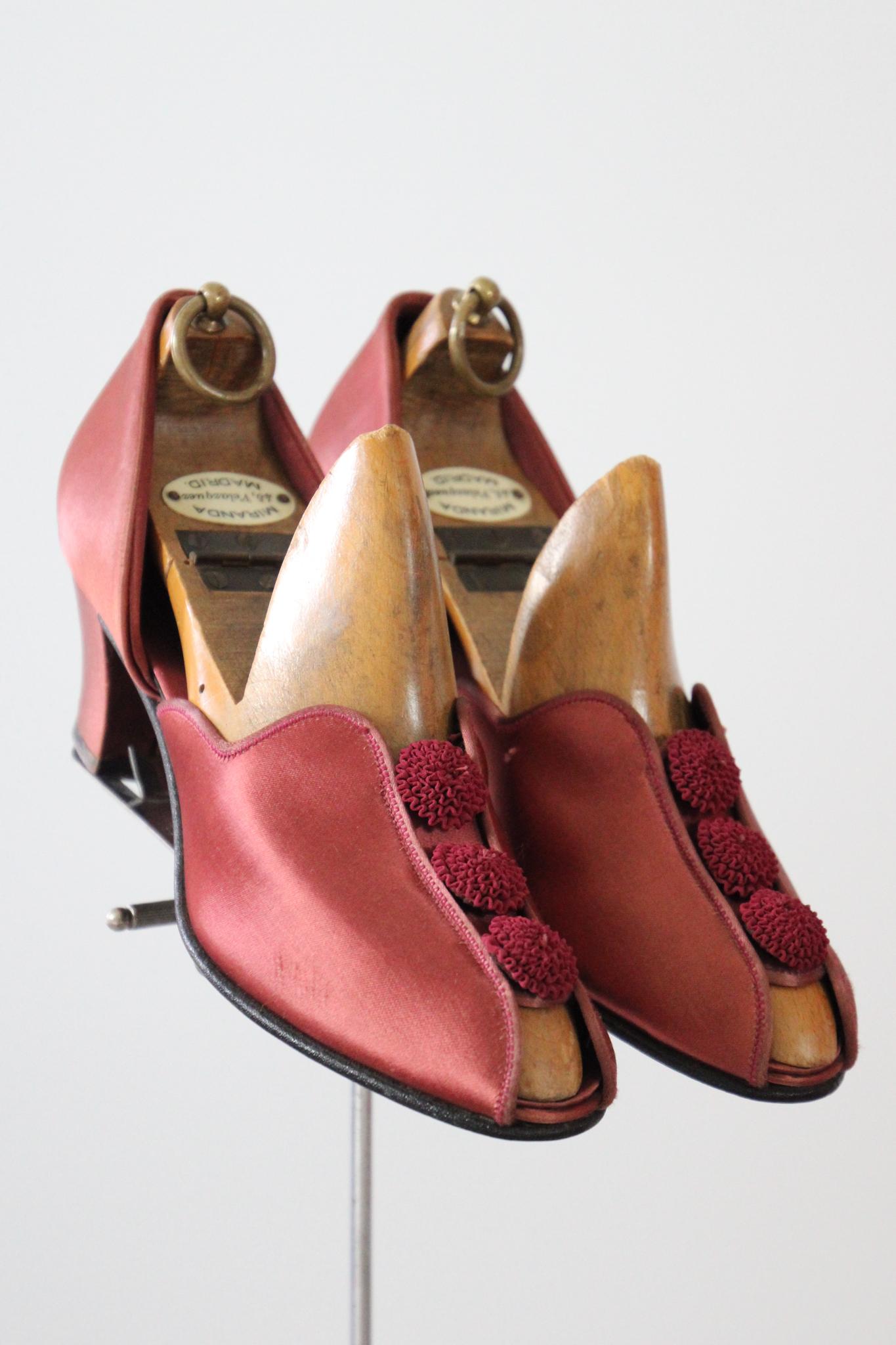 Vintage 1940's Blush Satin Boudoir Slippers 1940 Daniel Greene US 6 UK 4 en vente 6