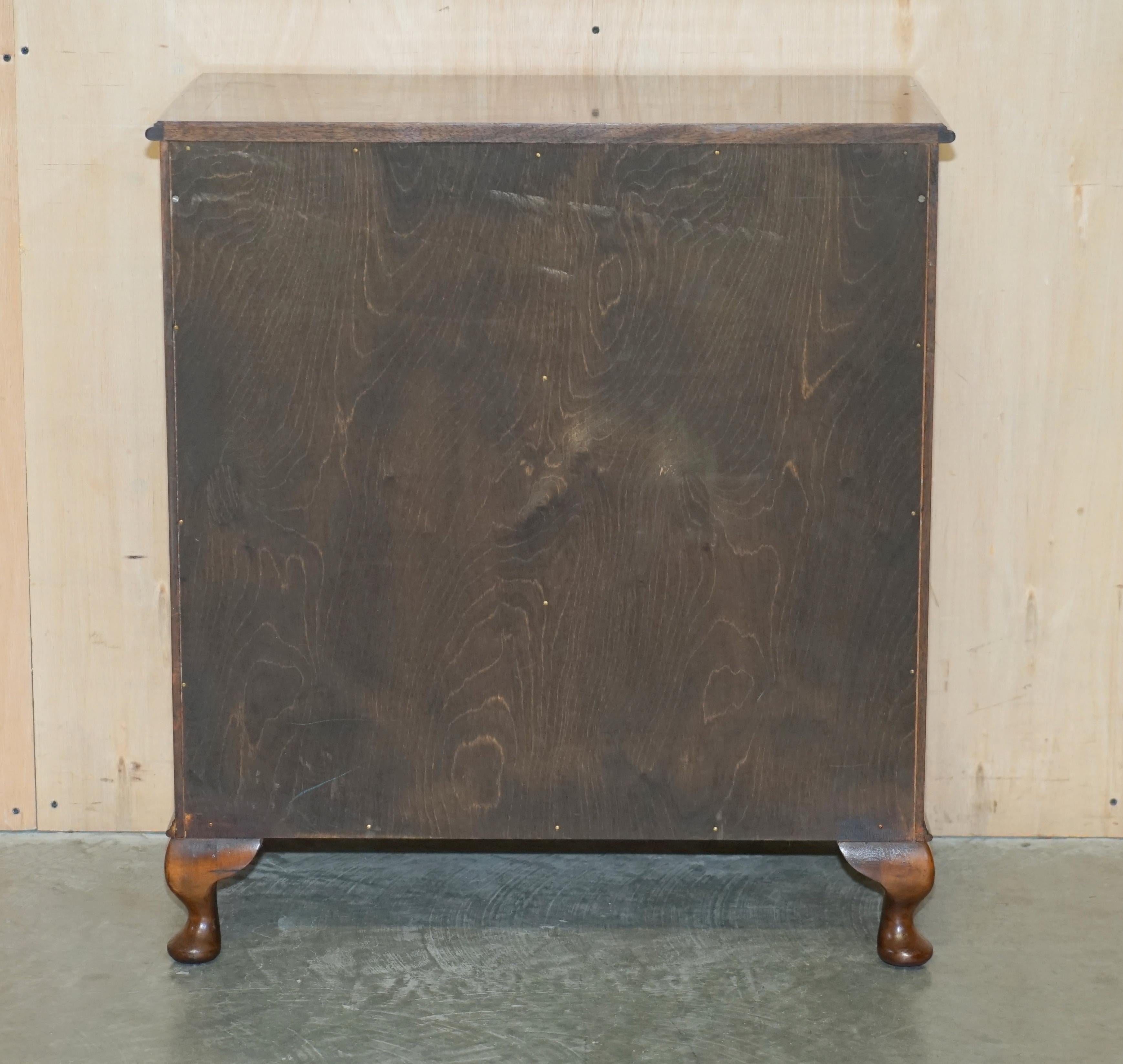 VINTAGE 1940er BURR WALNUT CHEST OF DRAWERS WITH BUTLERS SERVING TRAY TO THE TOP im Angebot 7