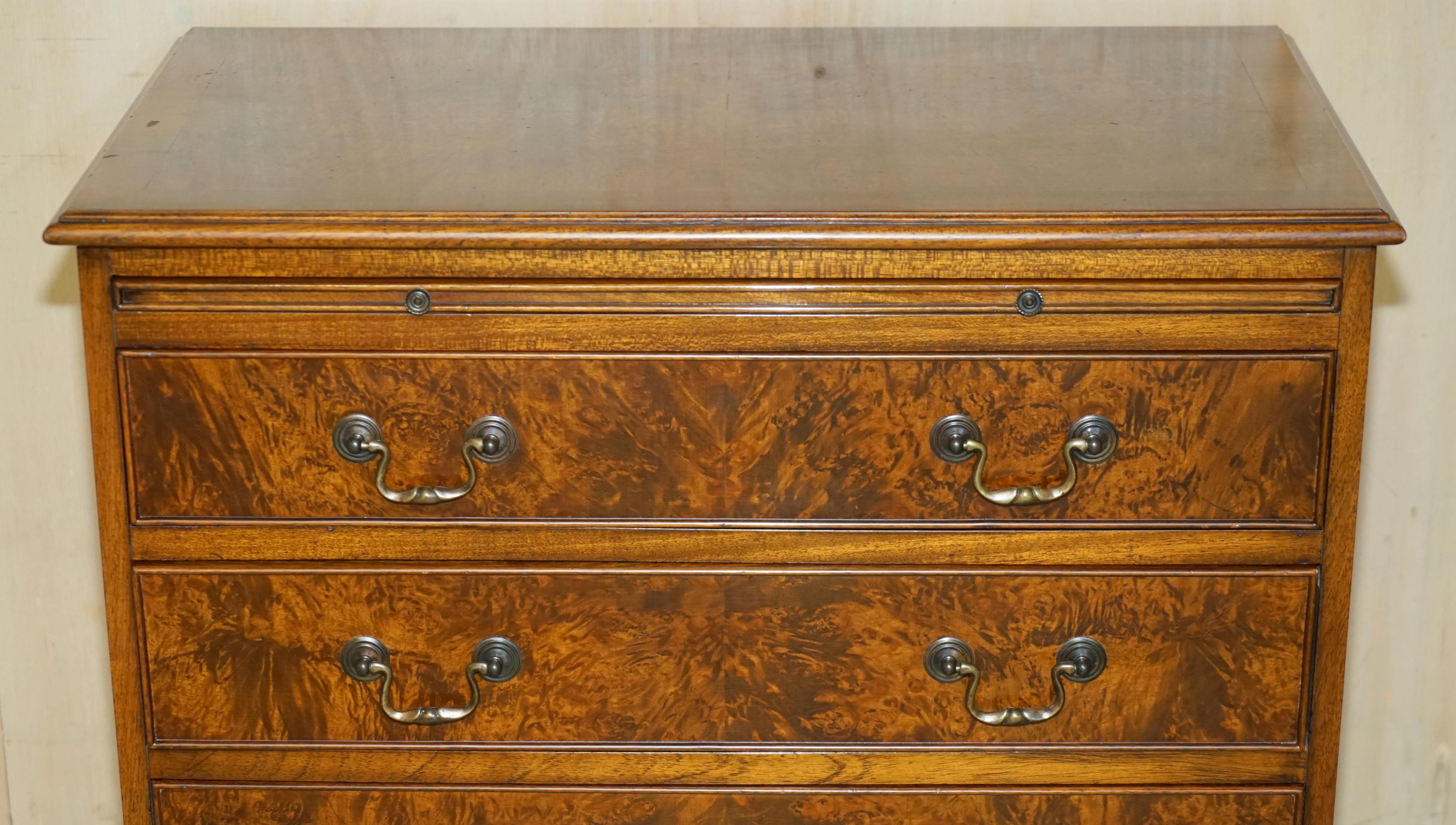 English VINTAGE 1940's BURR WALNUT CHEST OF DRAWERS WITH BUTLERS SERVING TRAY TO THE TOP For Sale