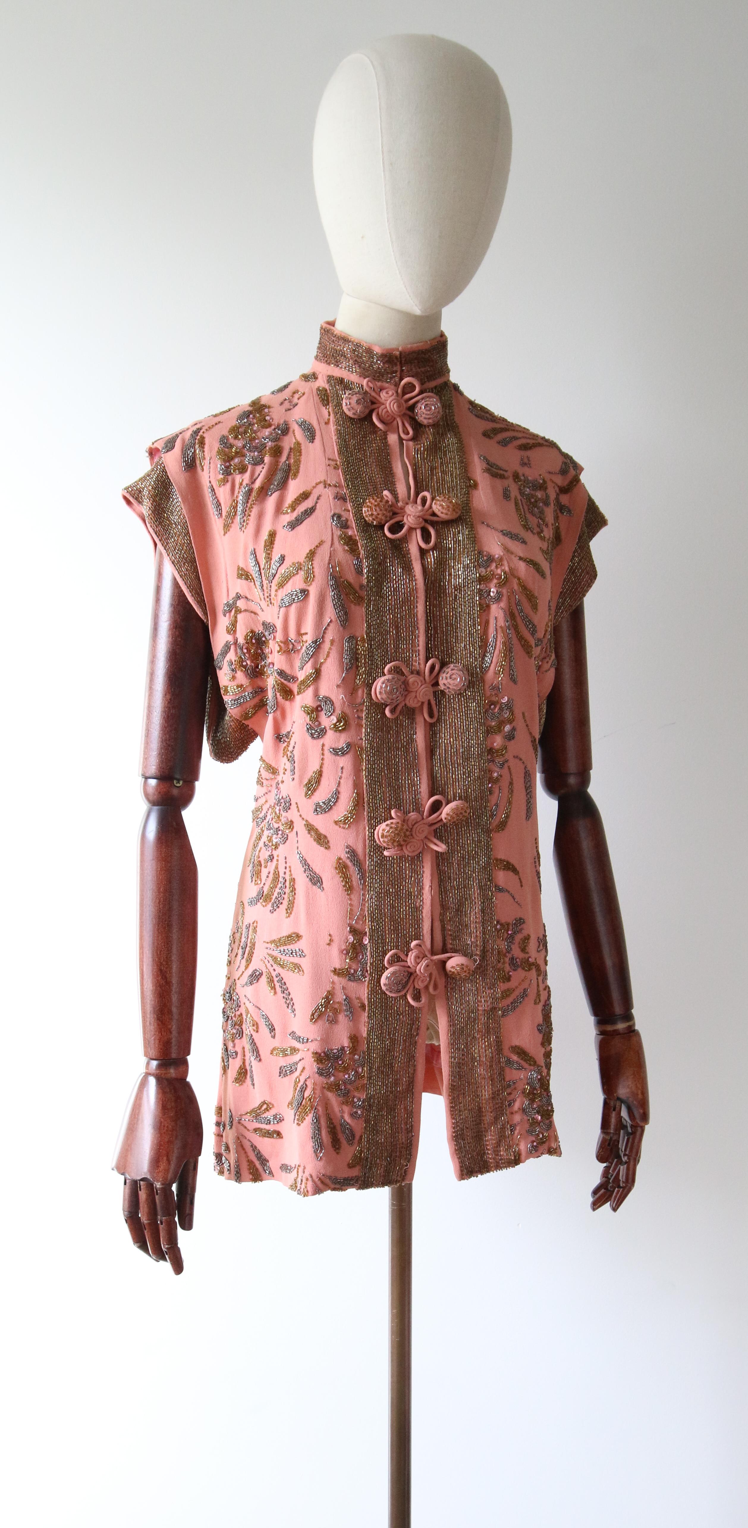 Vintage 1940er Cheongsam-Bluse aus rosa Krepp in Rosa, UK 8 US 4 Damen im Angebot