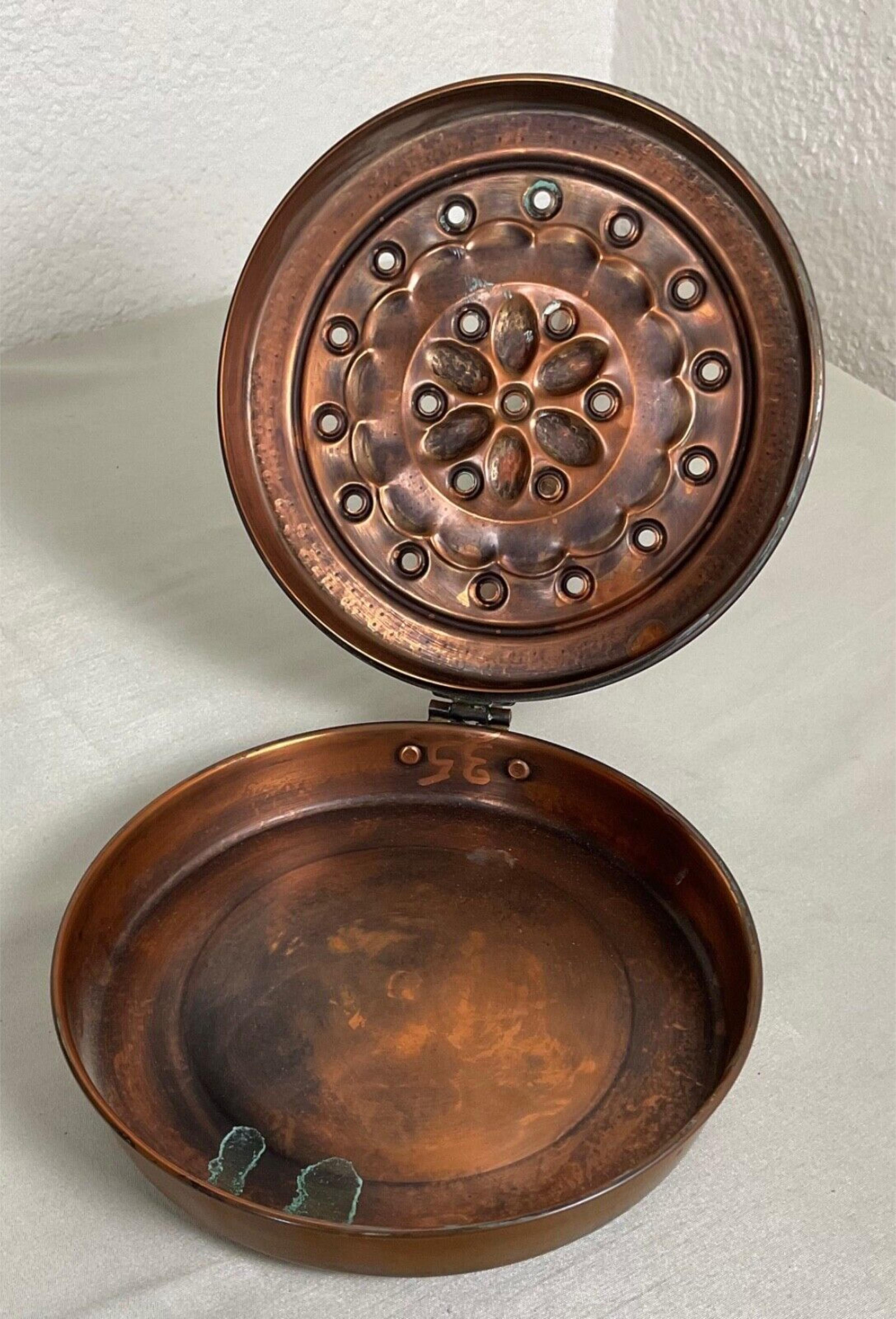 Vintage 1940s Copper Bed Warmer by Villedieu, France - 2Y542 For Sale 2