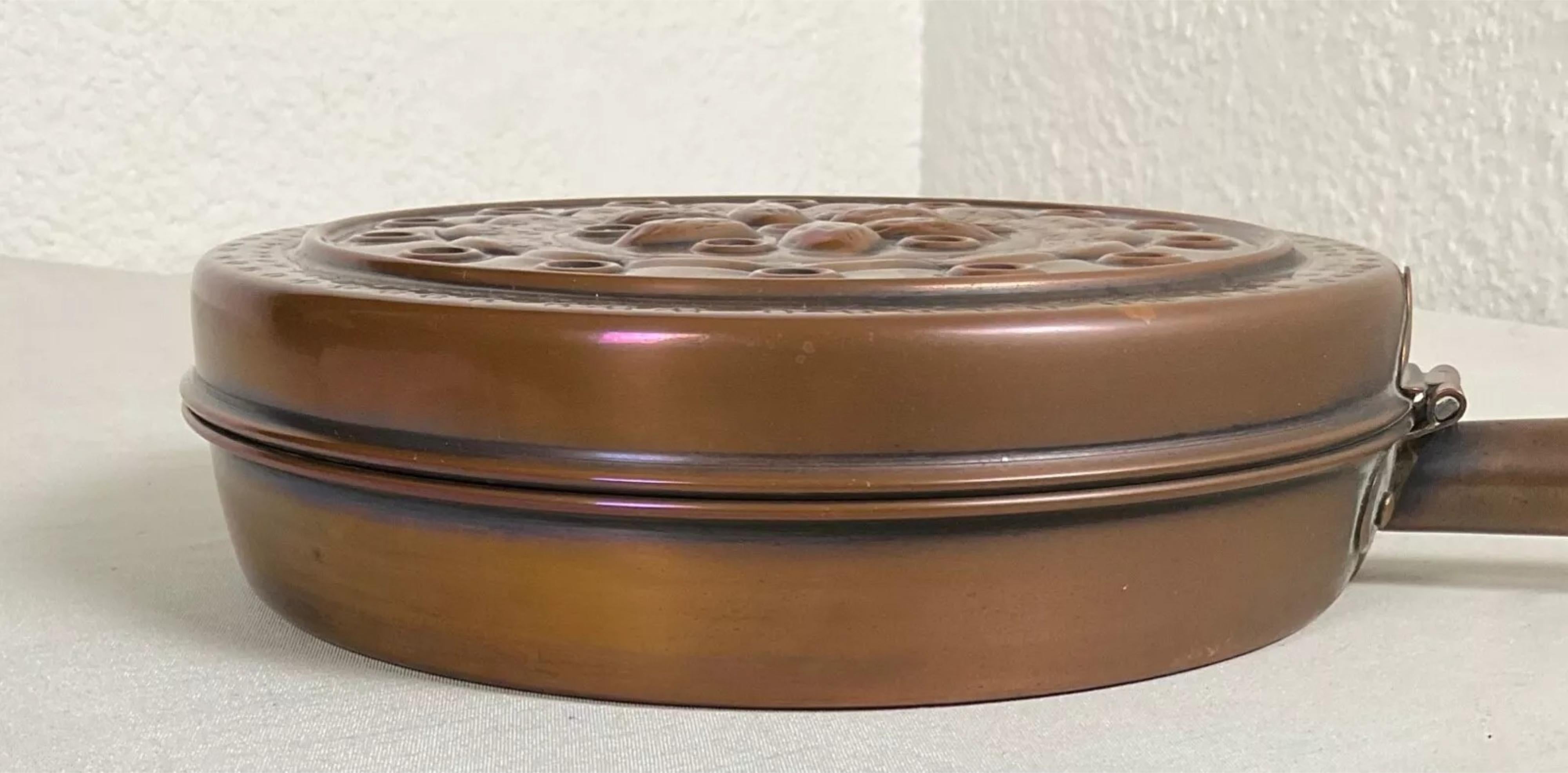 Vintage 1940s Copper Bed Warmer by Villedieu, France - 2Y542 For Sale 3