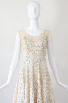 Vintage 1940's Cream Floral Lace Day Dress US 4 UK 8