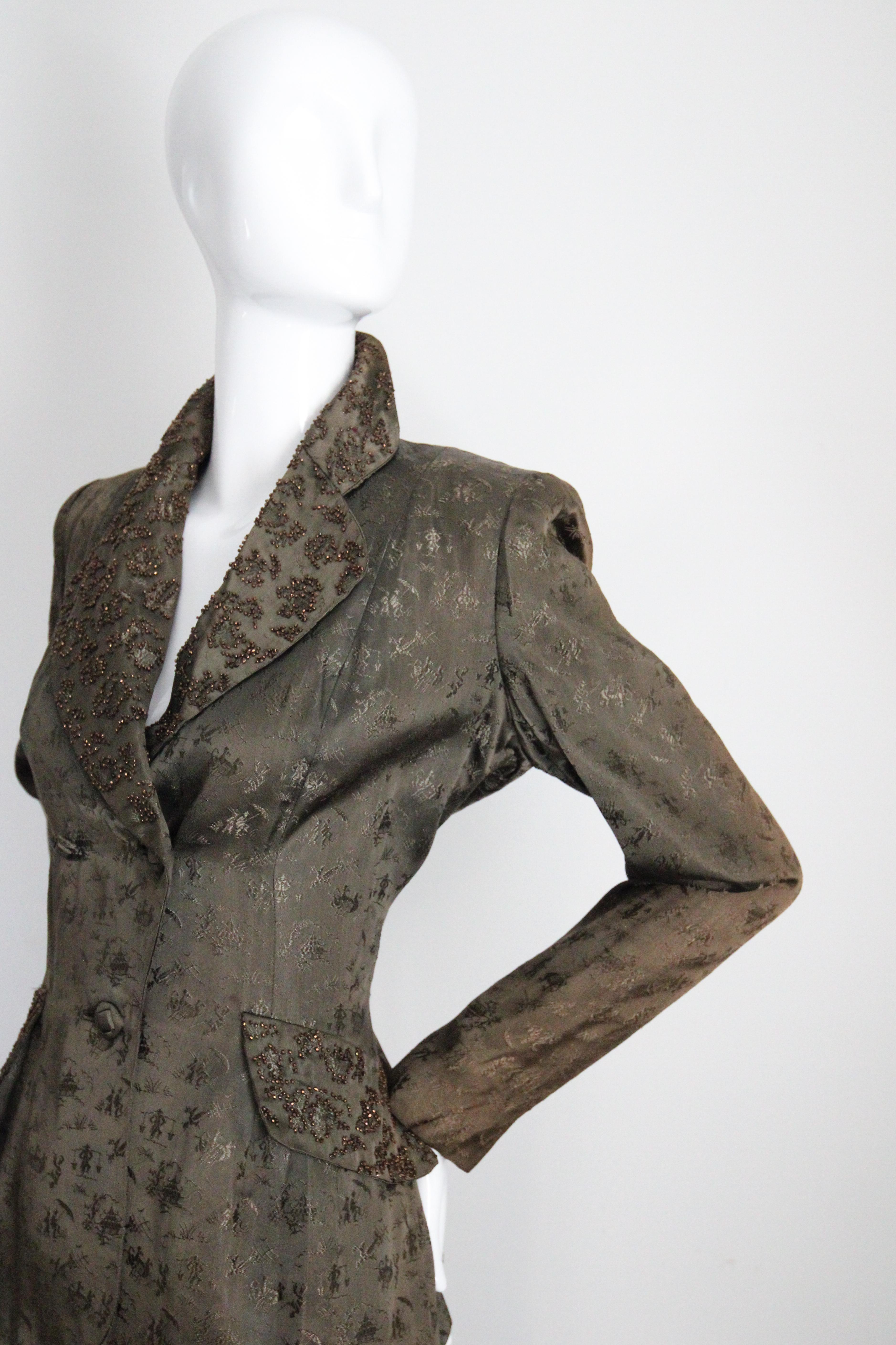 Giacca blazer in broccato di seta verde scuro vintage degli anni '40 UK 8-10 US 4-6 in vendita 2