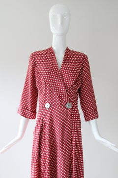 Vintage 1940's Dressing Gown 1940's Red & Cream Pattern Robe UK 8-10 US 4-6