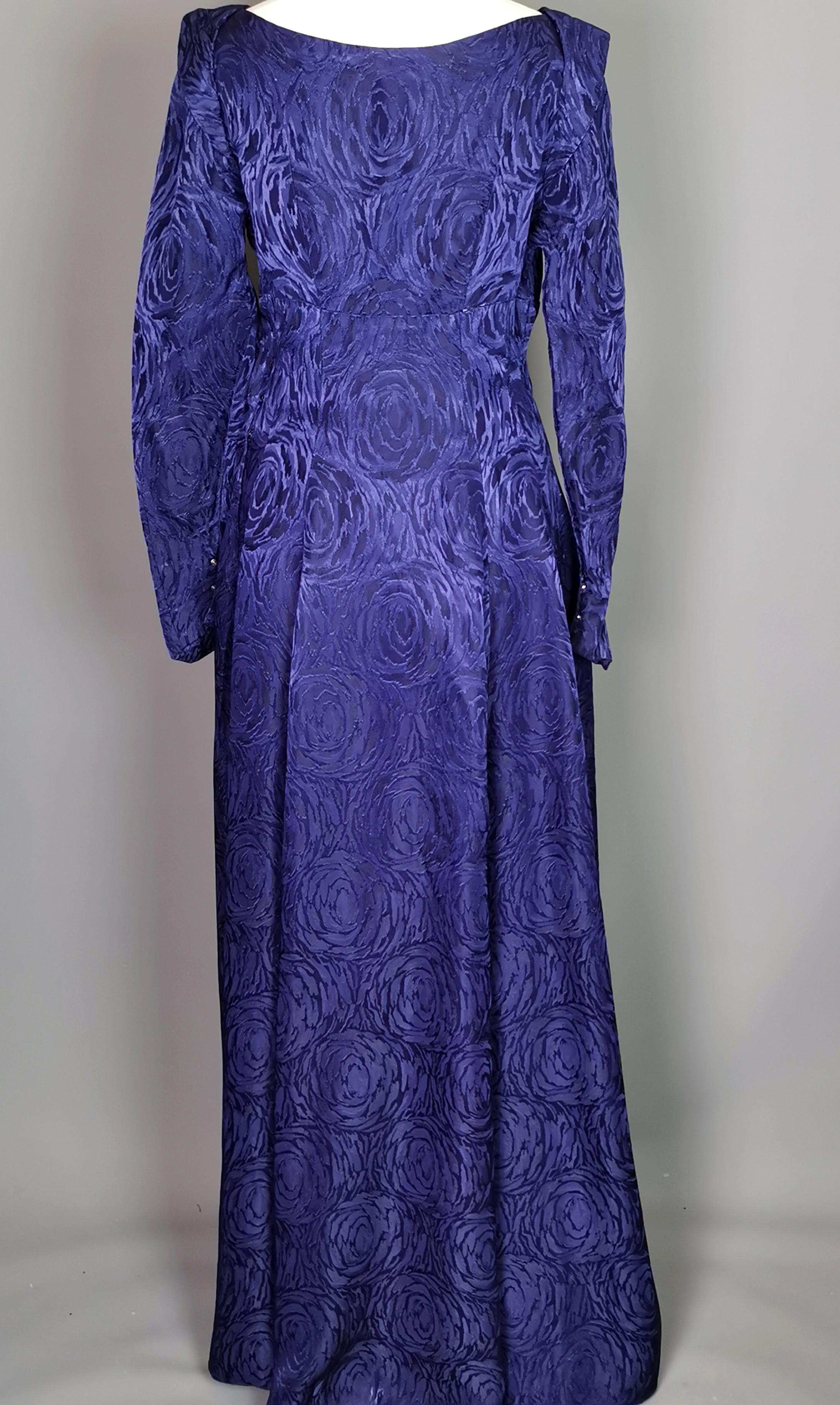 Robe de soirée vintage des années 1940, brocart de satin  en vente 7