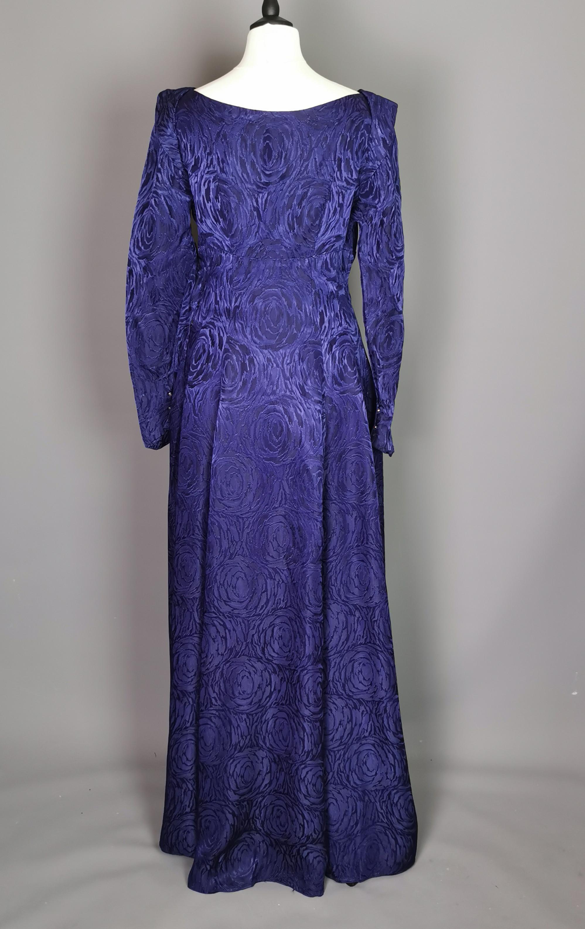 Vintage 1940s evening dress, Satin Brocade  For Sale 8
