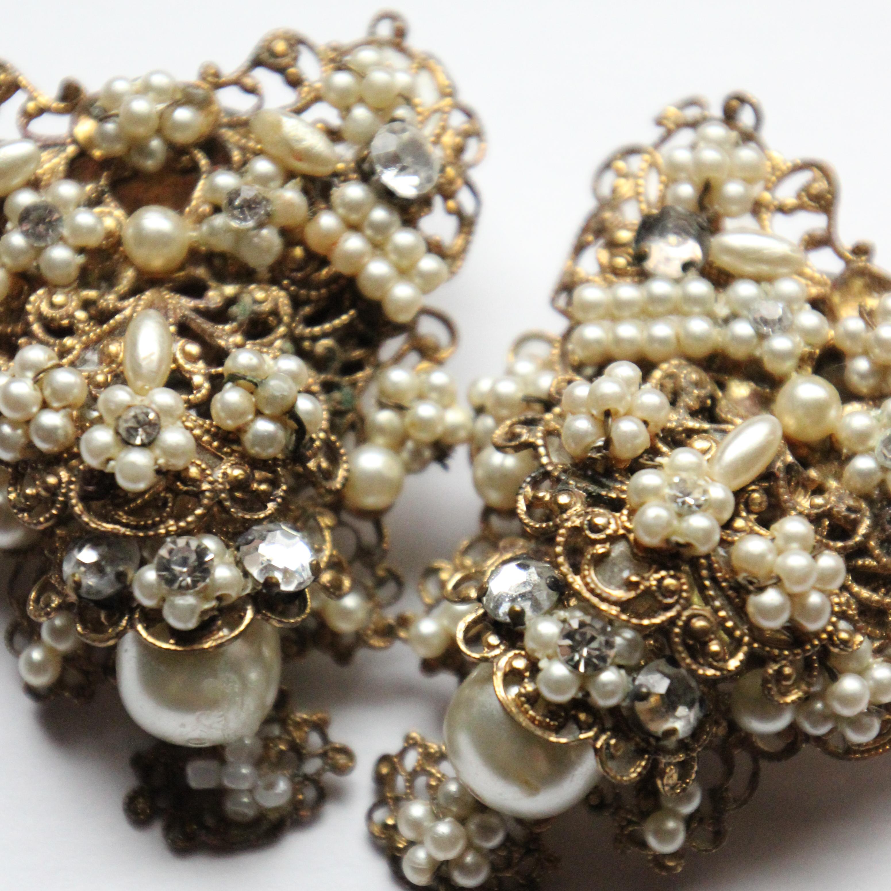 Art Deco Vintage 1940's Filigree Pearl and rhinestone screw back earrings 1940s earrings