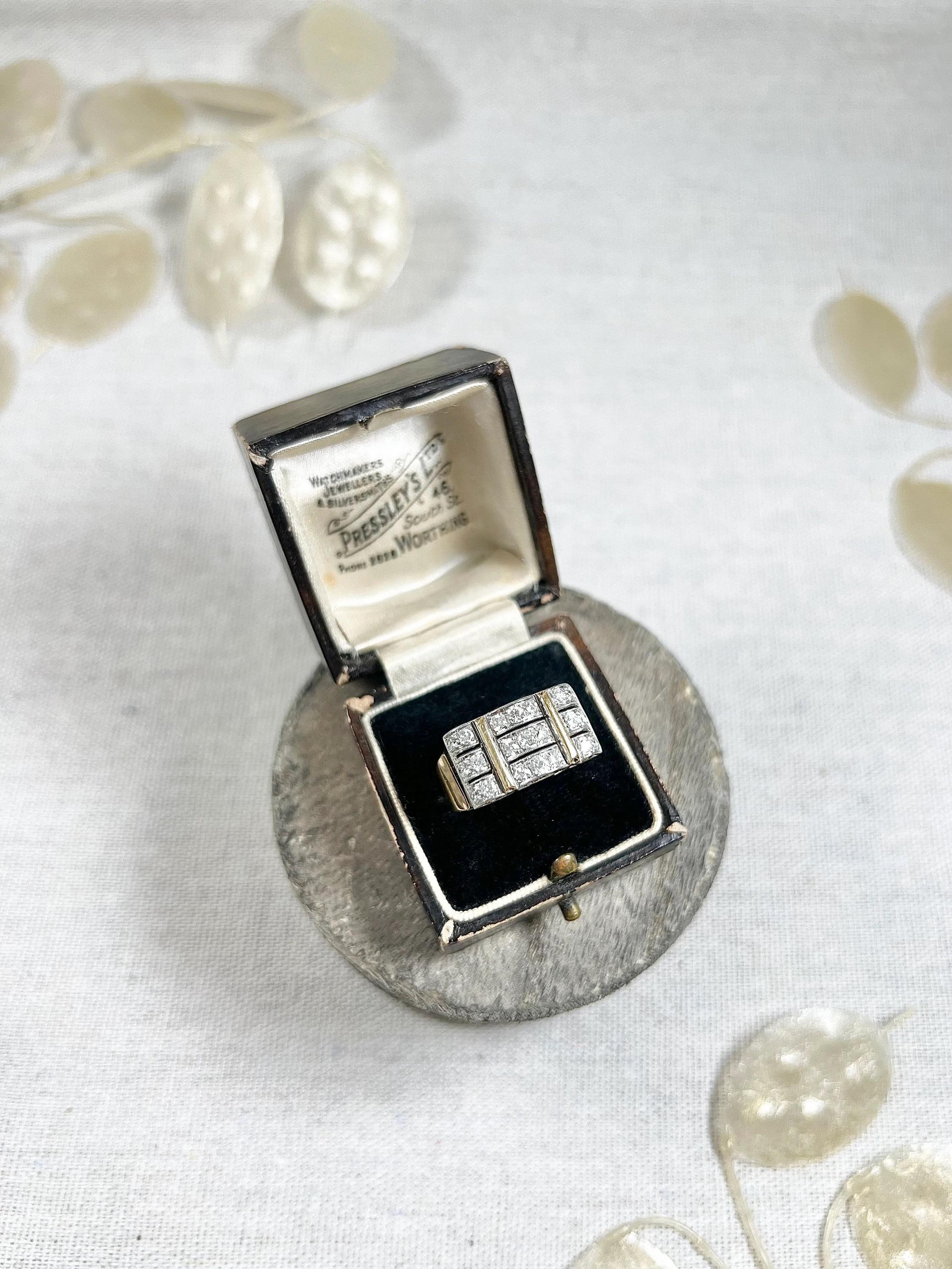 Vintage 1940s French 18ct Yellow Gold & Platinum Diamond Cocktail Tank Ring For Sale 1
