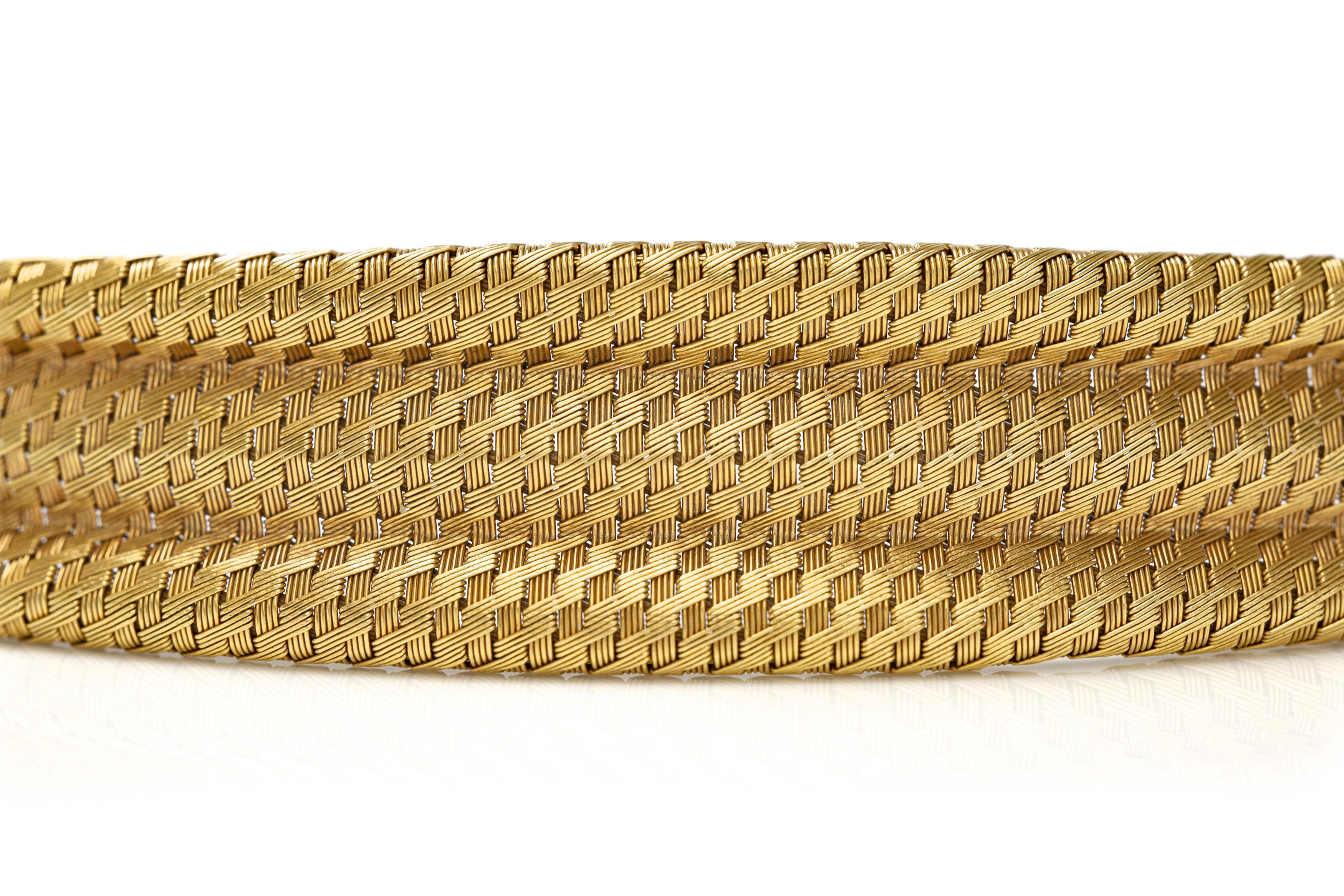 Vintage 1940s Gold Woven Bracelet For Sale 2