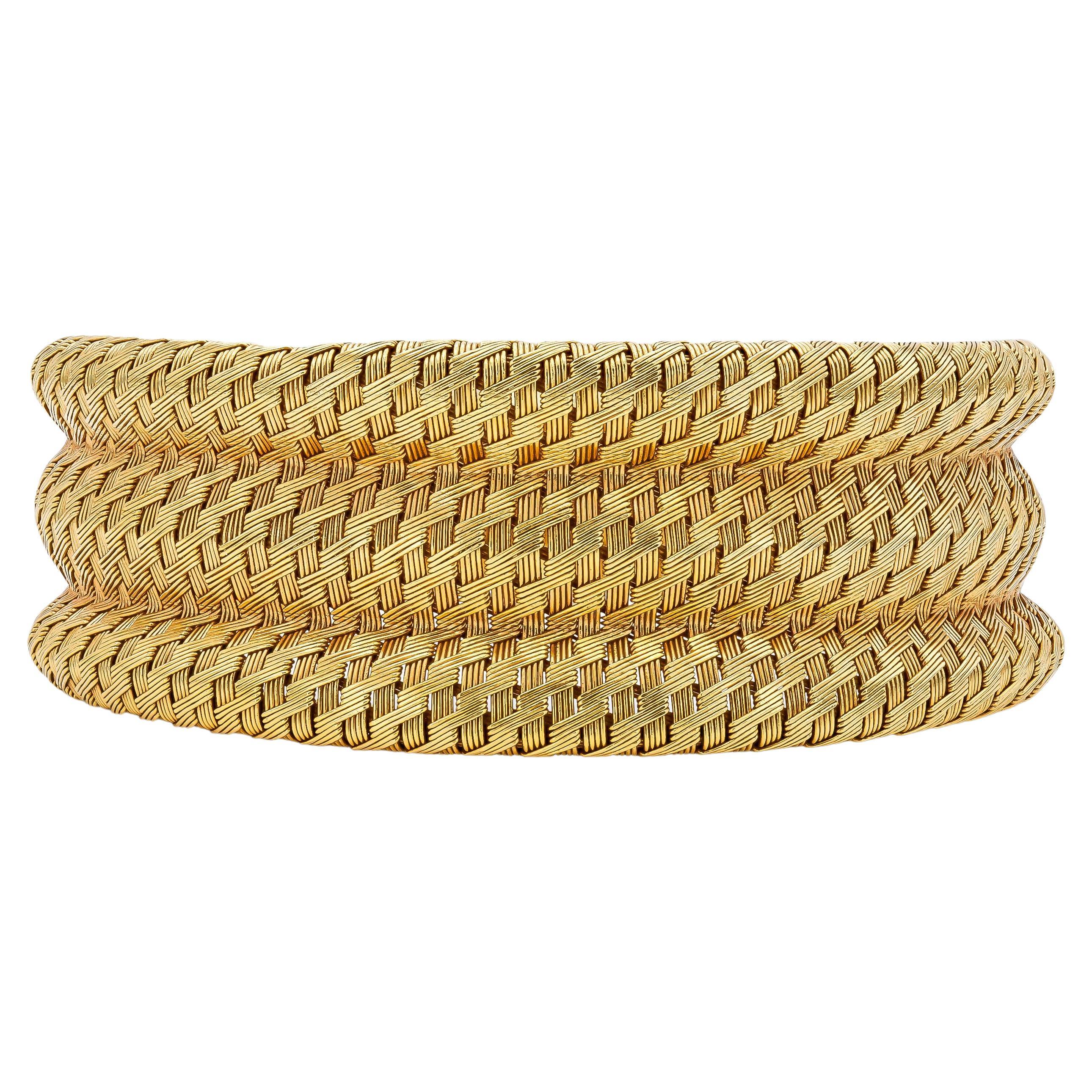 Vintage 1940s Gold Woven Bracelet For Sale