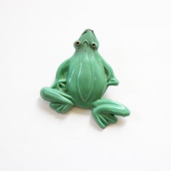 Vintage 1940s Green Celluloid Frog Brooch Novelty Animal Pin