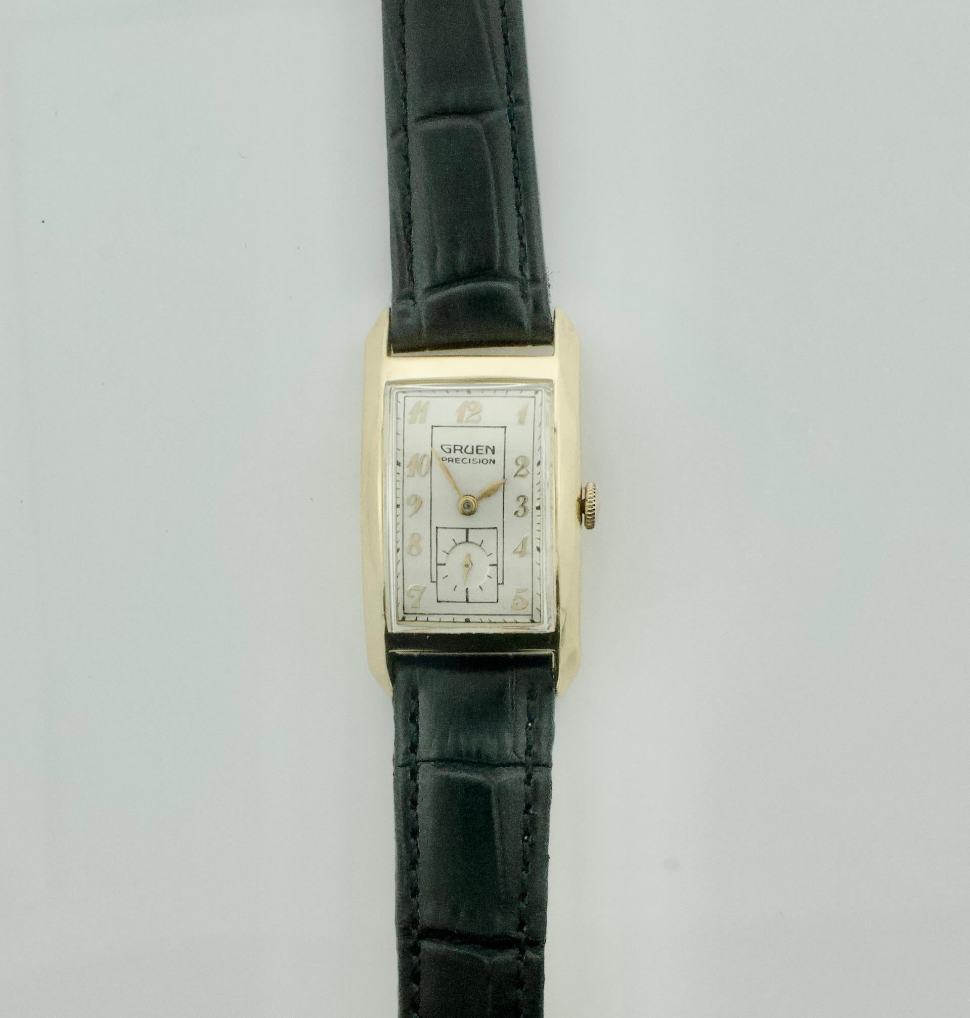 Vintage 1940's Gruen Curved Watch Yellow Gold Filled Unisexe en vente