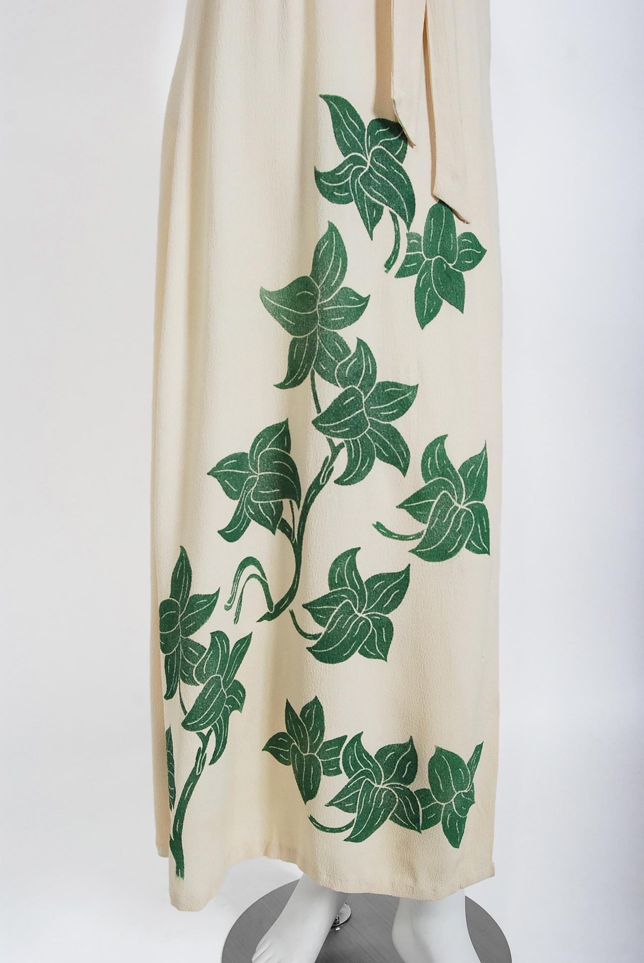 Women's Vintage 1940's Hawaiian Green Leaf Print Ivory Crepe Maxi Belted Wrap Dress Gown