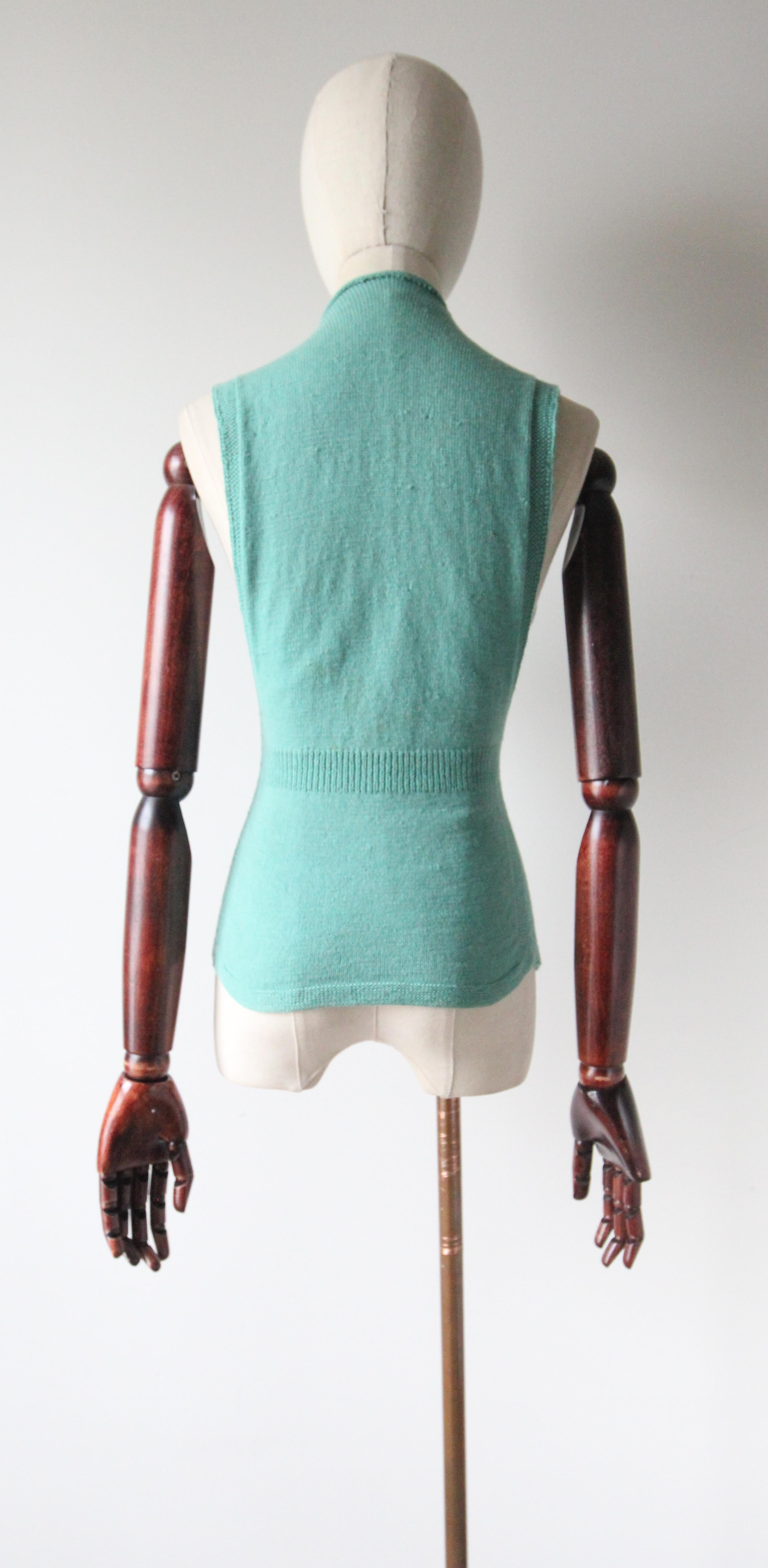 Vintage 1940's Strickwaren 1940's gestrickte Weste floral Pullover Weste UK 6 US 2 im Angebot 1