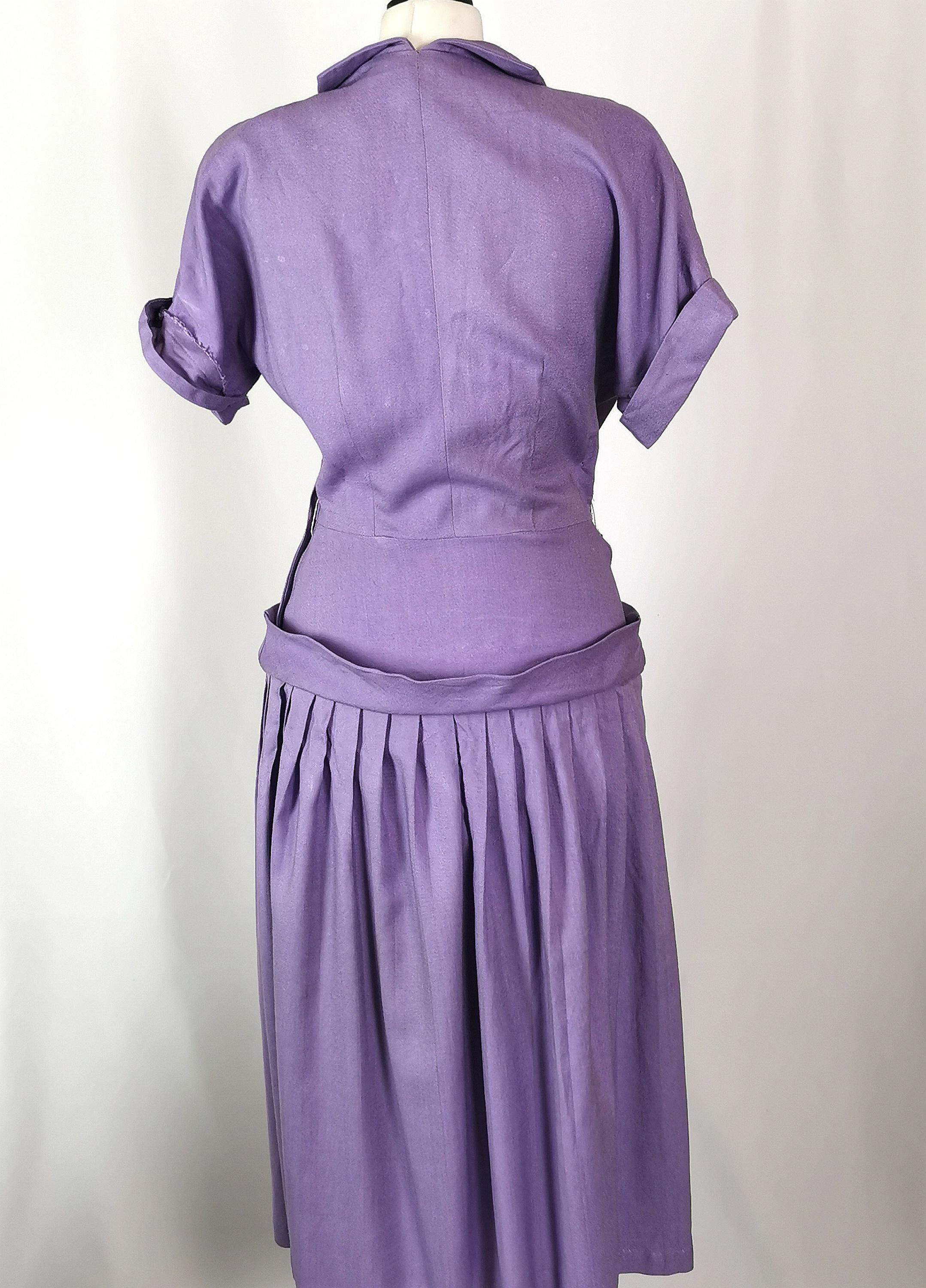 Robe lilas vintage pour femmes des années 1940, Diamante  en vente 8