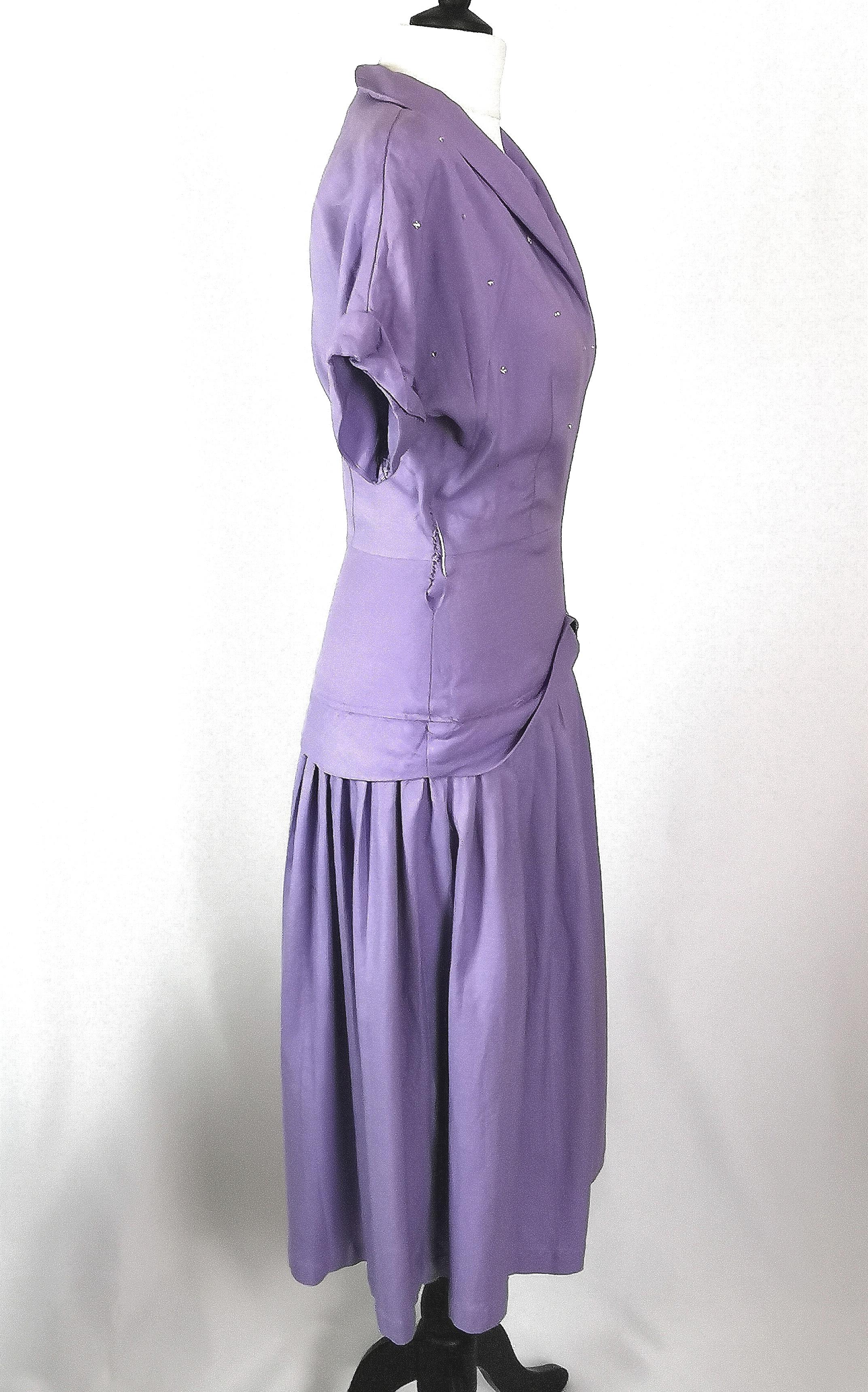 Vintage 1940s ladies lilac dress, Diamante  For Sale 12