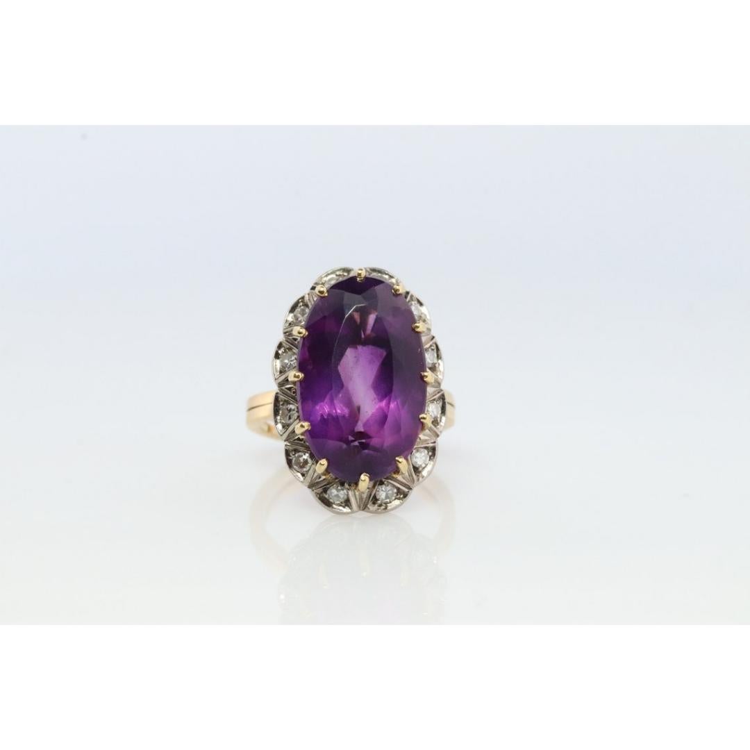 Vintage 1940s Large Amethyst and Diamond Handmade 18k Yellow White Gold Ring For Sale 1